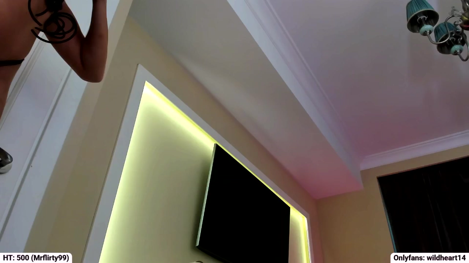 Gallery image thumbnail from Yveline's myfreecams stream on, 09/23/2025, 15:08 image 20 of 20