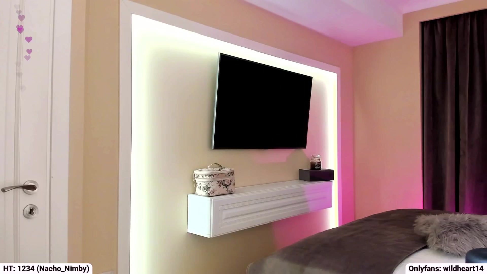 Gallery image thumbnail from Yveline's myfreecams stream on, 09/23/2025, 22:35 image 3 of 20