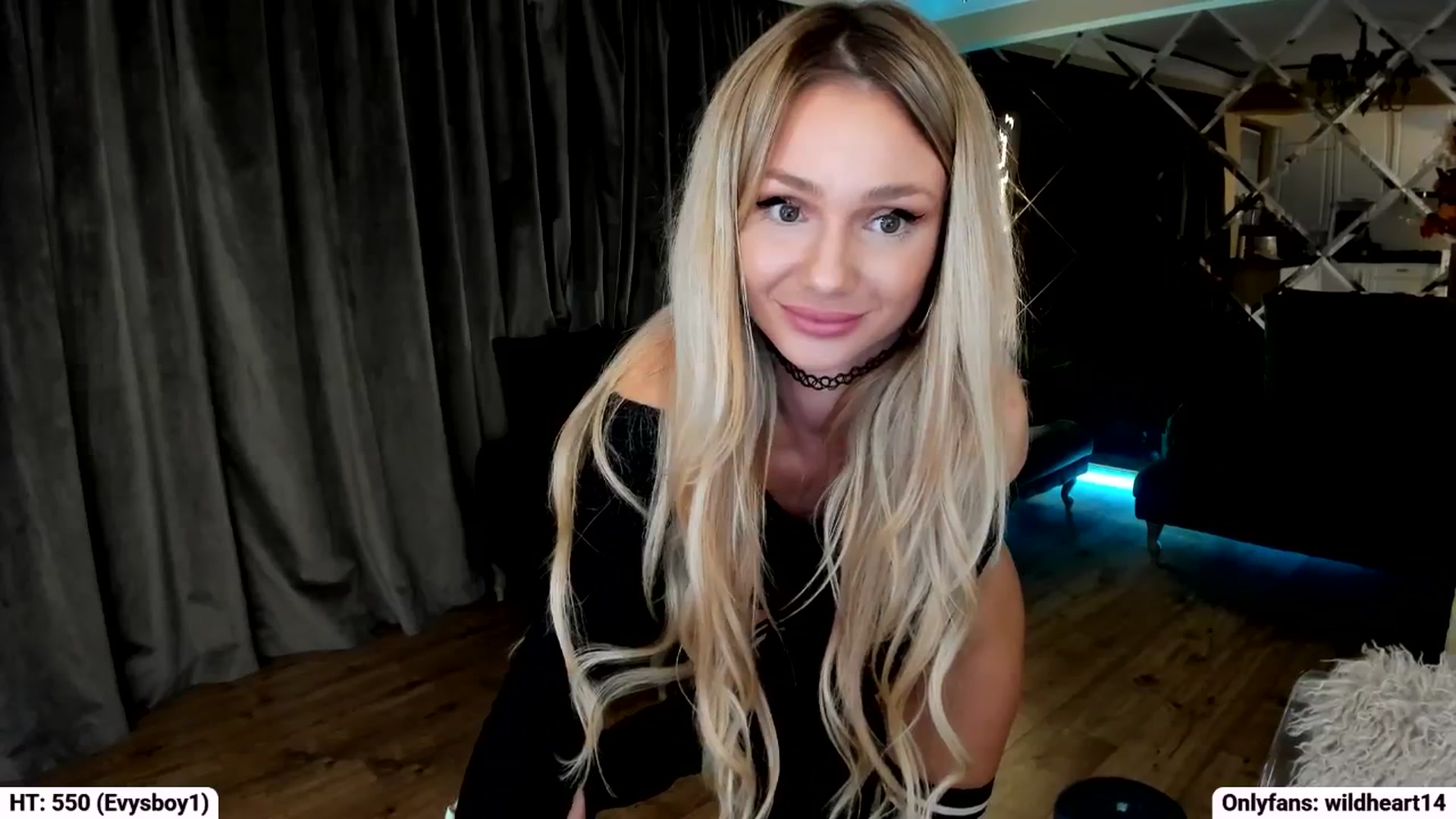 Gallery image thumbnail from Yveline's myfreecams stream on, 09/25/2025, 24:34 image 18 of 20