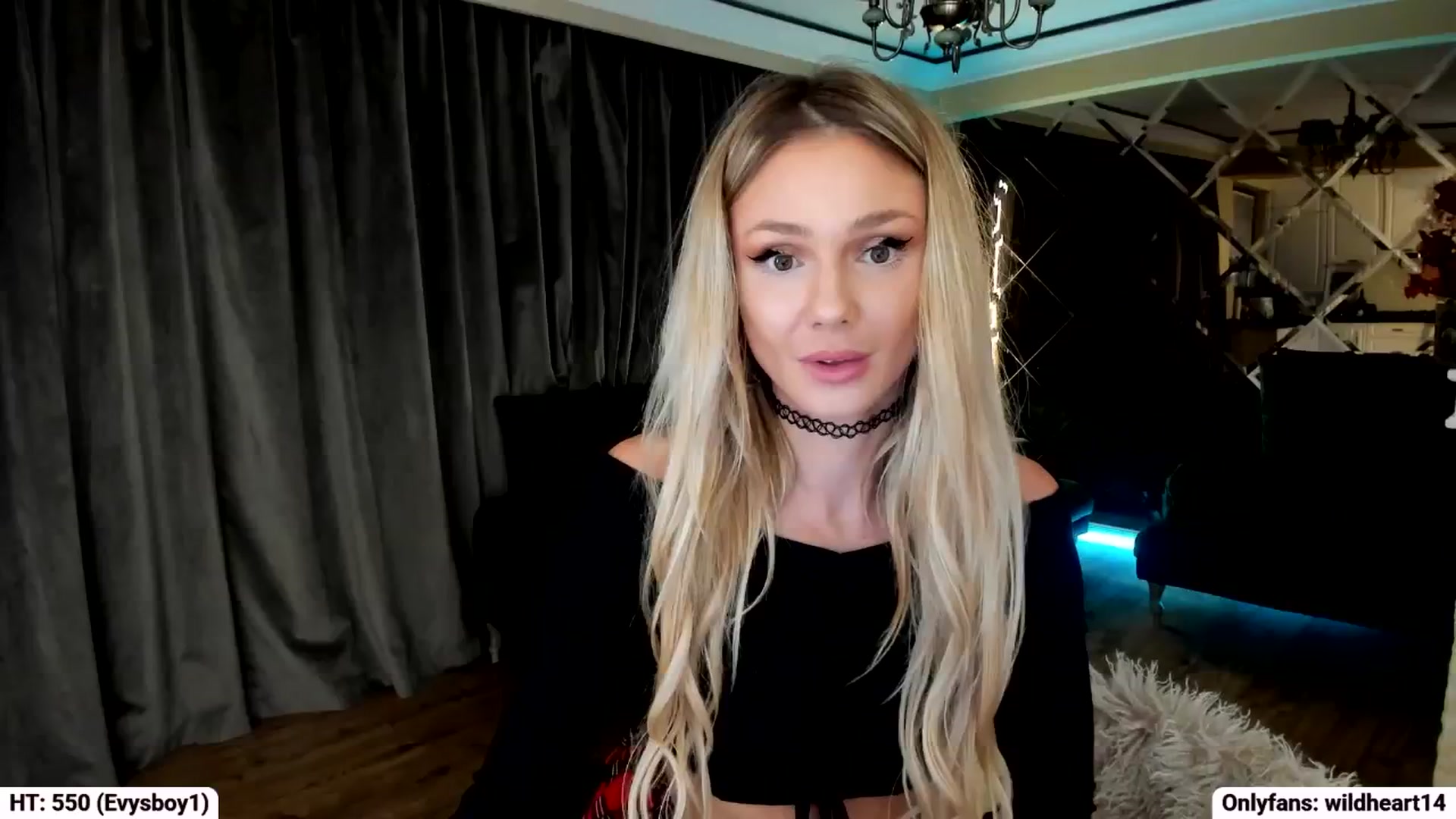 Gallery image thumbnail from Yveline's myfreecams stream on, 09/25/2025, 24:34 image 14 of 20