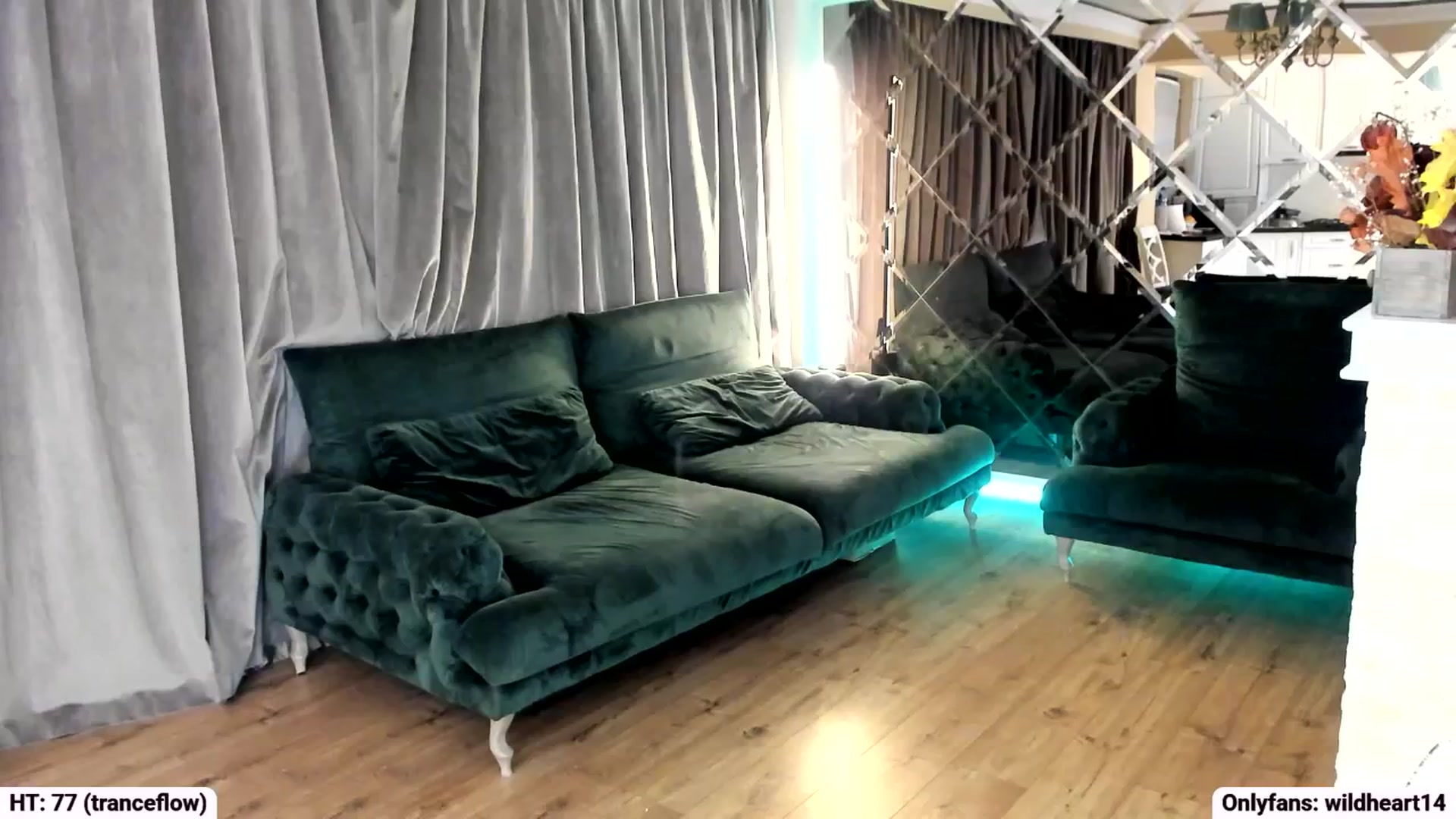 Gallery image thumbnail from Yveline's myfreecams stream on, 09/28/2025, 19:00 image 5 of 20