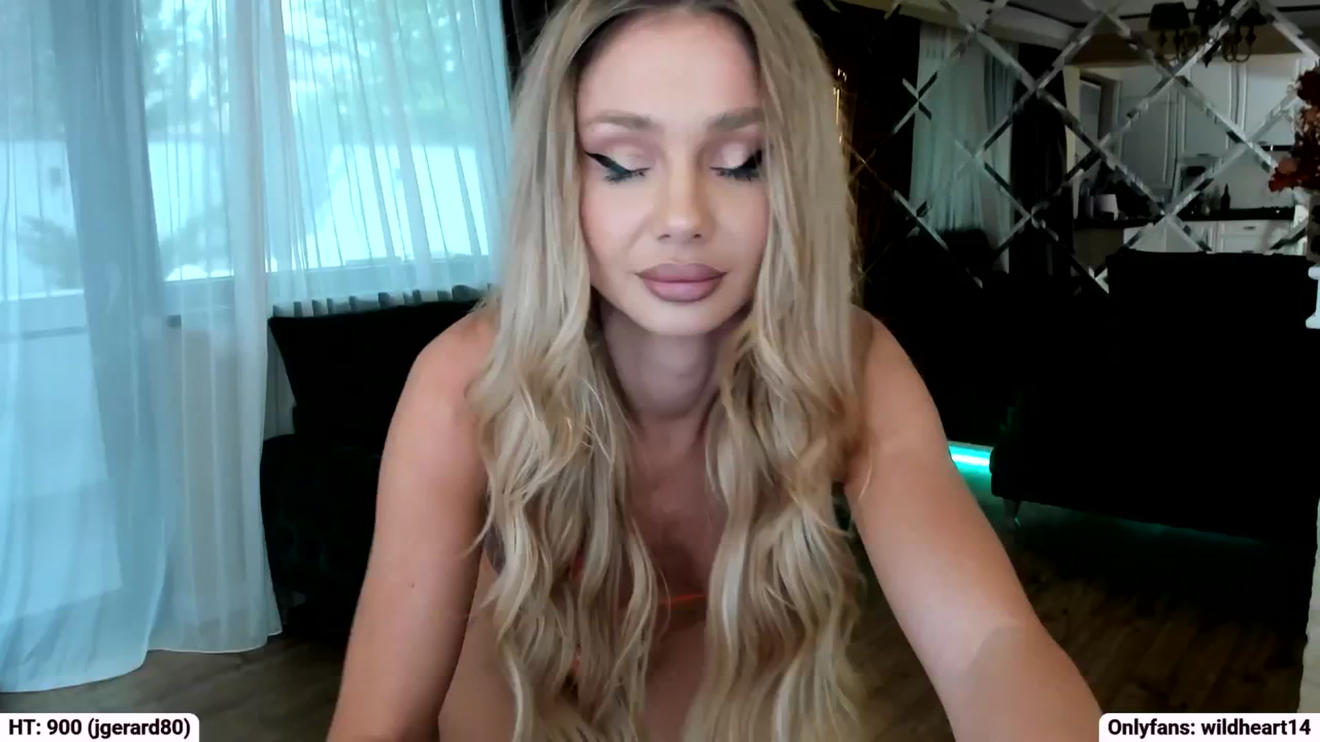 Gallery image thumbnail from Yveline's myfreecams stream on, 10/01/2025, 14:28 image 4 of 20