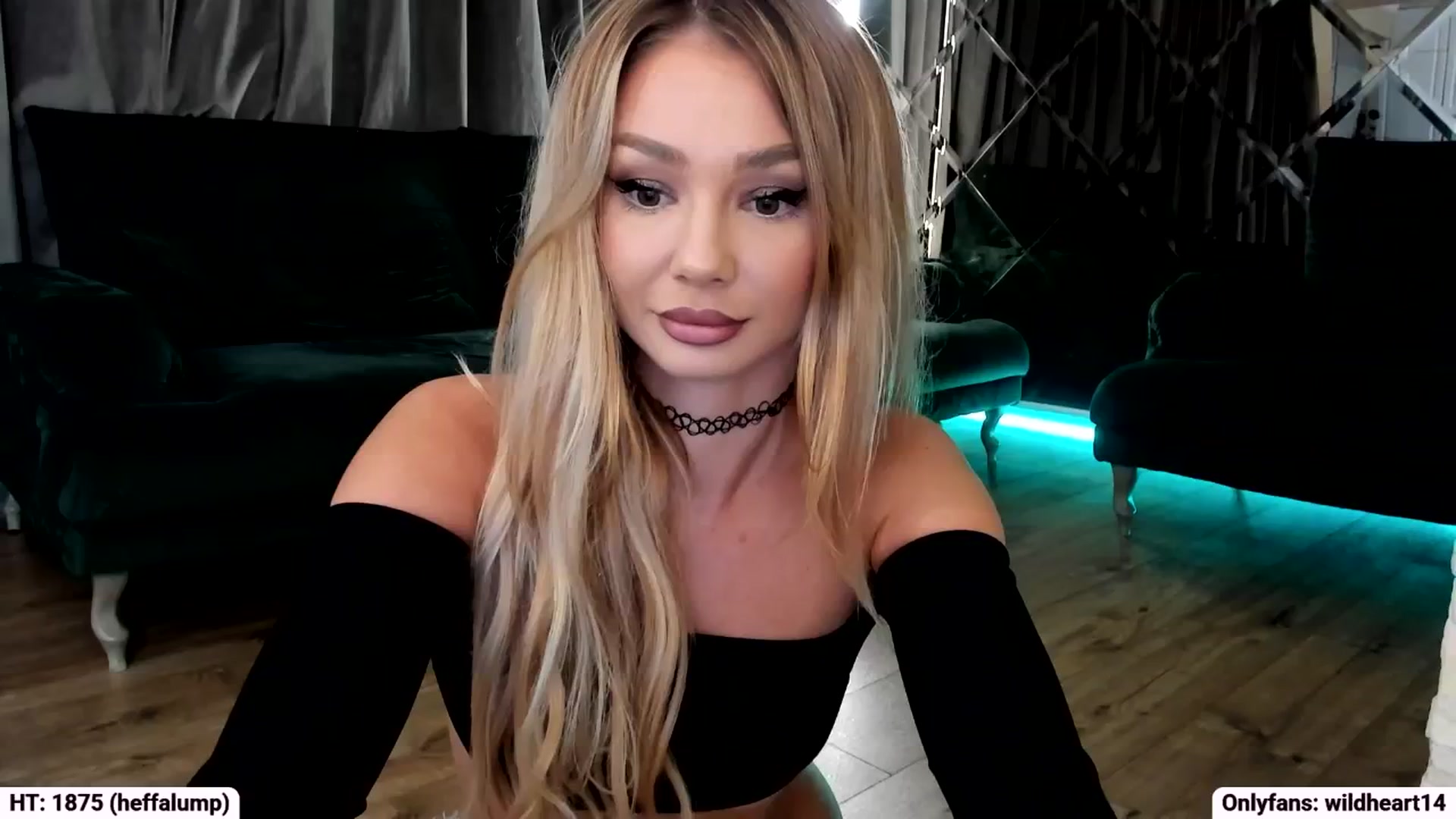 Gallery image thumbnail from Yveline's myfreecams stream on, 10/09/2025, 14:43 image 16 of 20