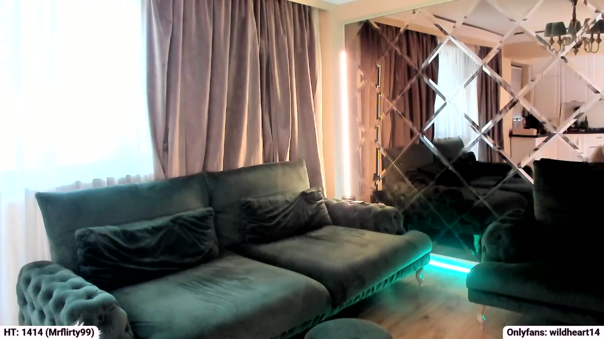 Gallery image thumbnail from Yveline's myfreecams stream on, 10/10/2025, 13:55 image 4 of 20