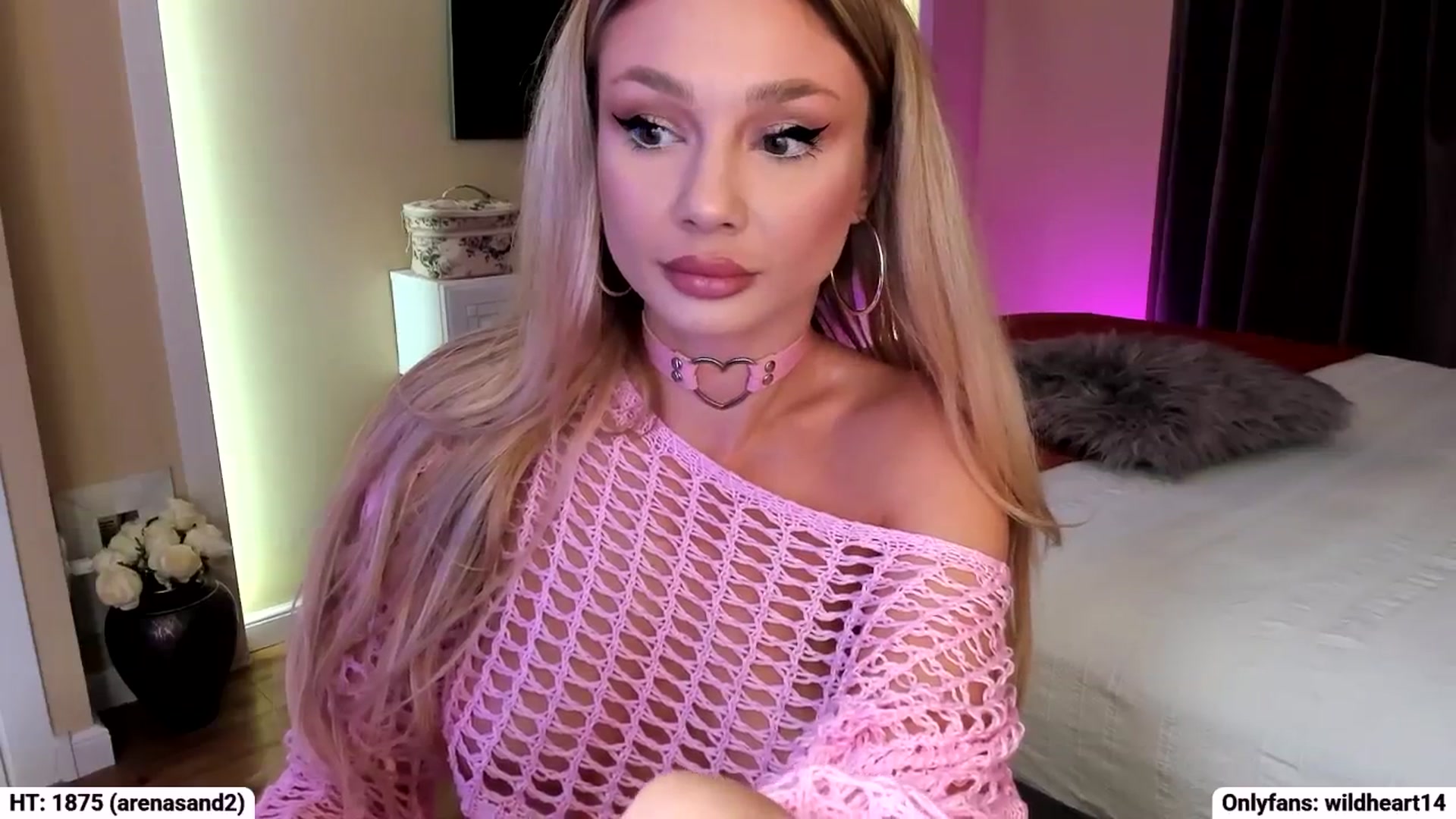 Gallery image thumbnail from Yveline's myfreecams stream on, 10/11/2025, 15:15 image 17 of 20