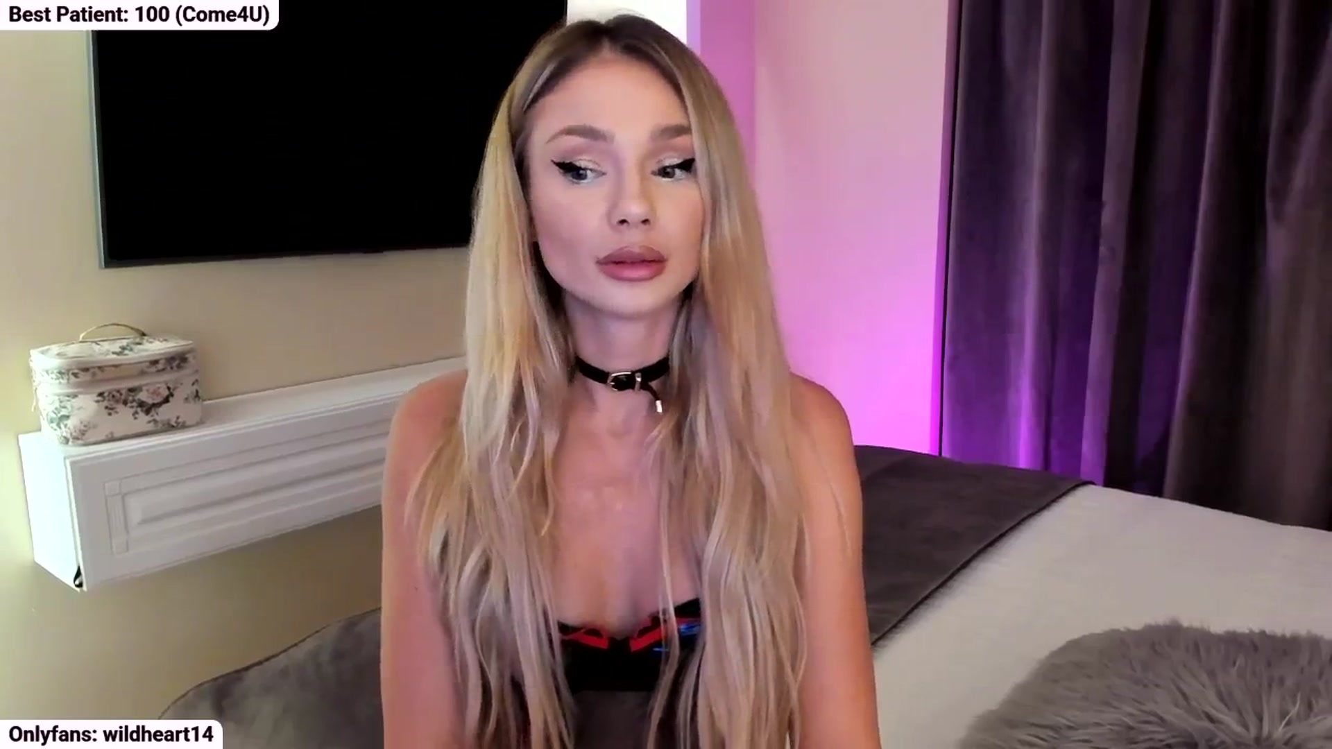 Gallery image thumbnail from Yveline's myfreecams stream on, 10/12/2025, 18:23 image 13 of 20