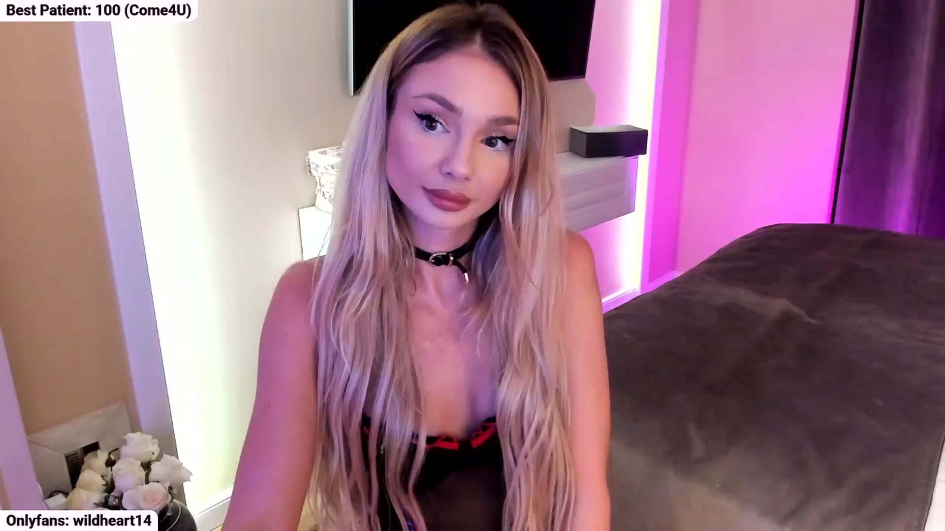 Gallery image thumbnail from Yveline's myfreecams stream on, 10/12/2025, 19:11 image 3 of 20