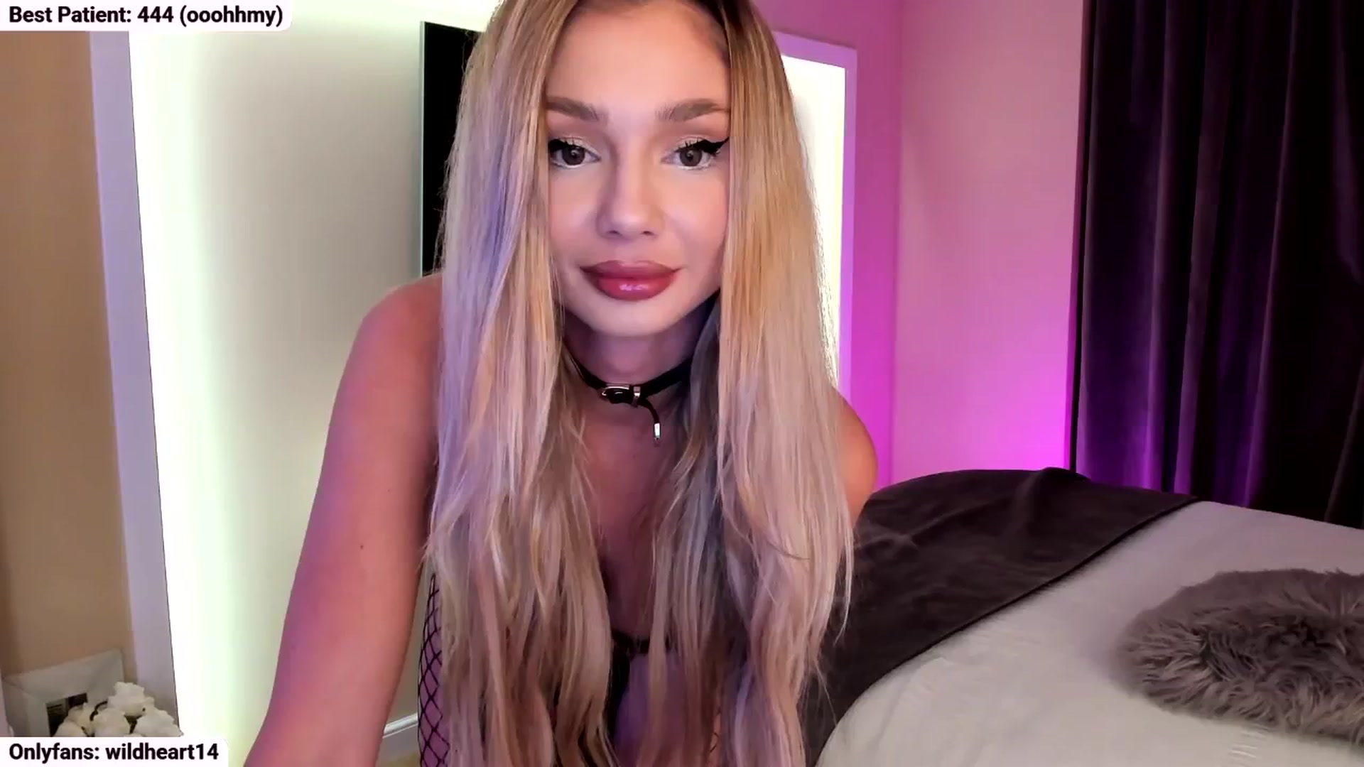 Gallery image thumbnail from Yveline's myfreecams stream on, 10/12/2025, 22:30 image 1 of 20