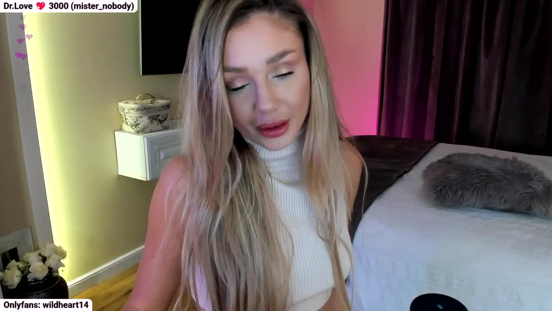 Gallery image thumbnail from Yveline's myfreecams stream on, 10/13/2025, 20:30 image 5 of 20