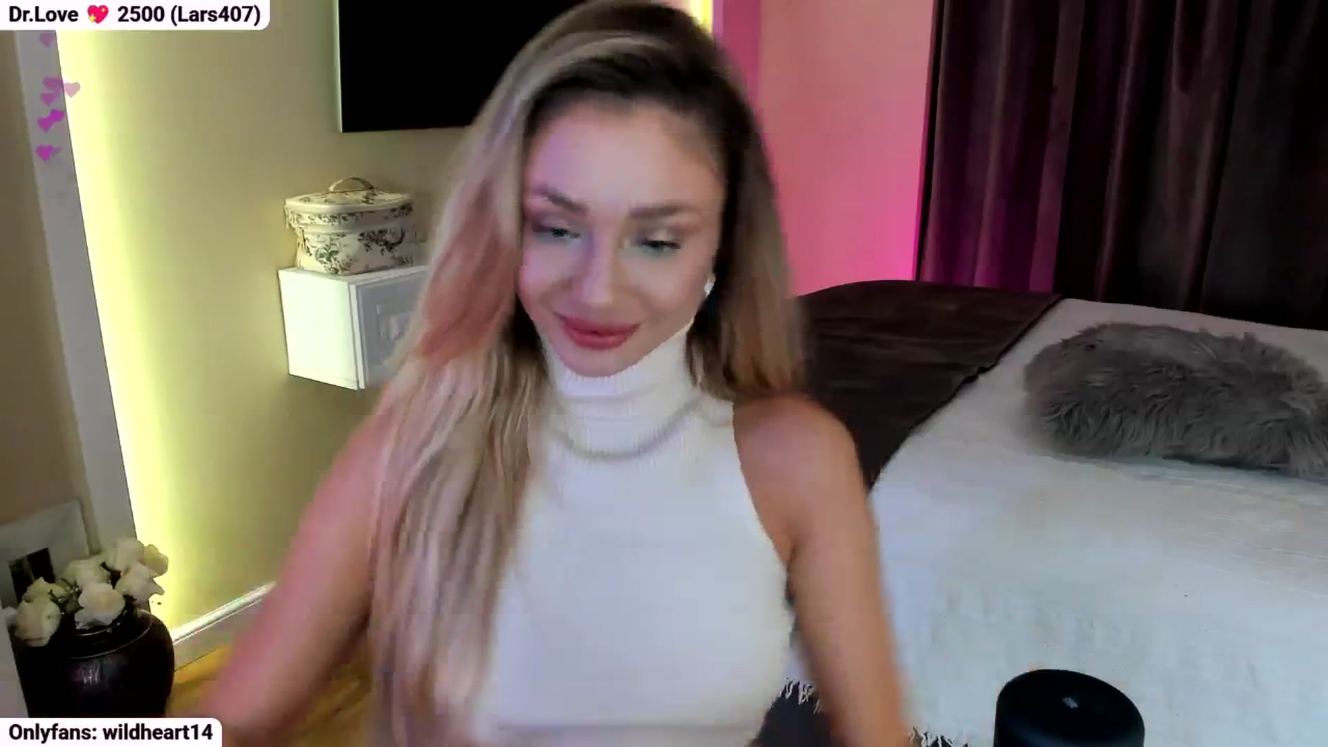 Gallery image thumbnail from Yveline's myfreecams stream on, 10/13/2025, 20:30 image 4 of 20