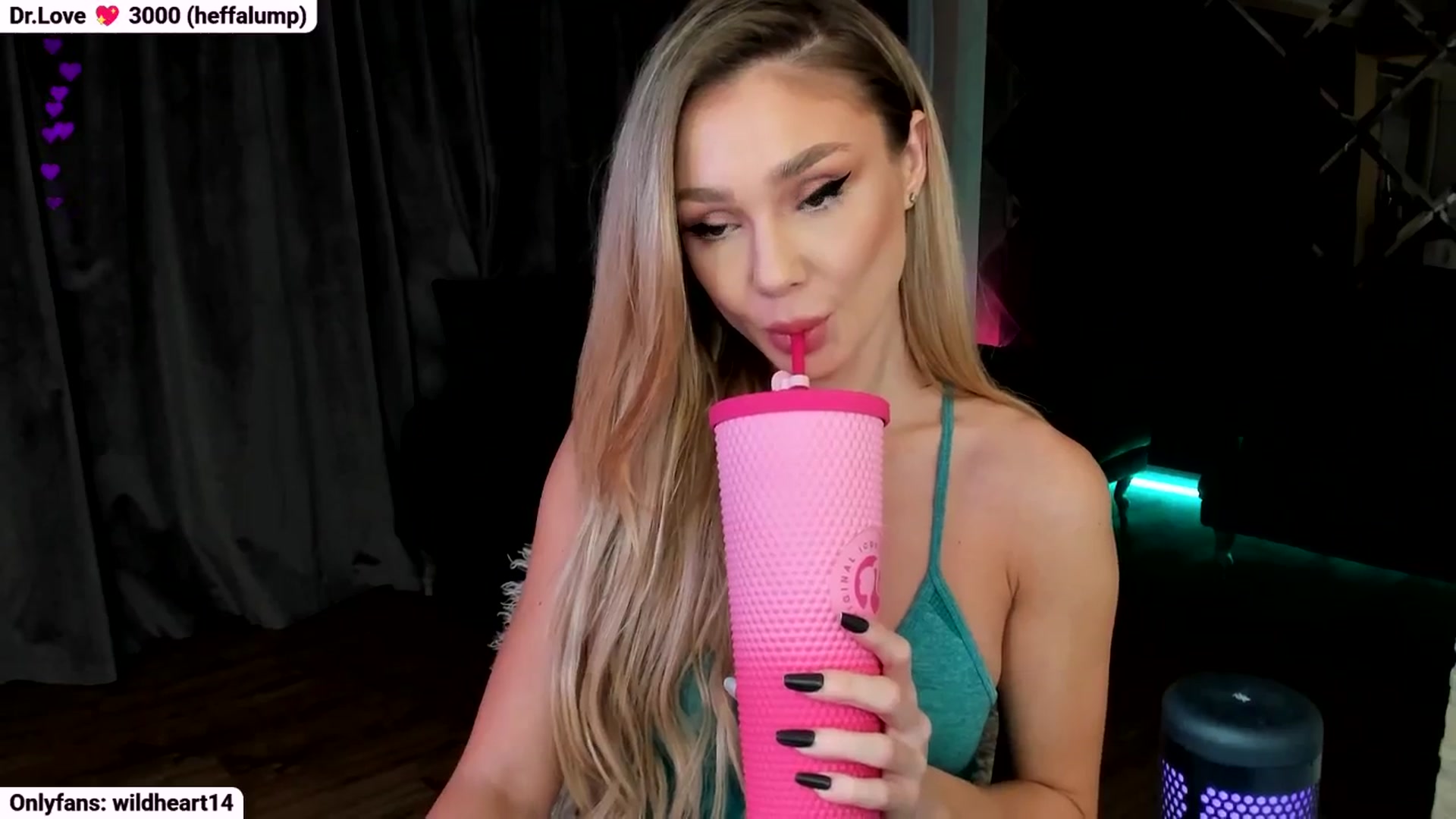 Gallery image thumbnail from Yveline's myfreecams stream on, 10/20/2025, 23:30 image 8 of 20