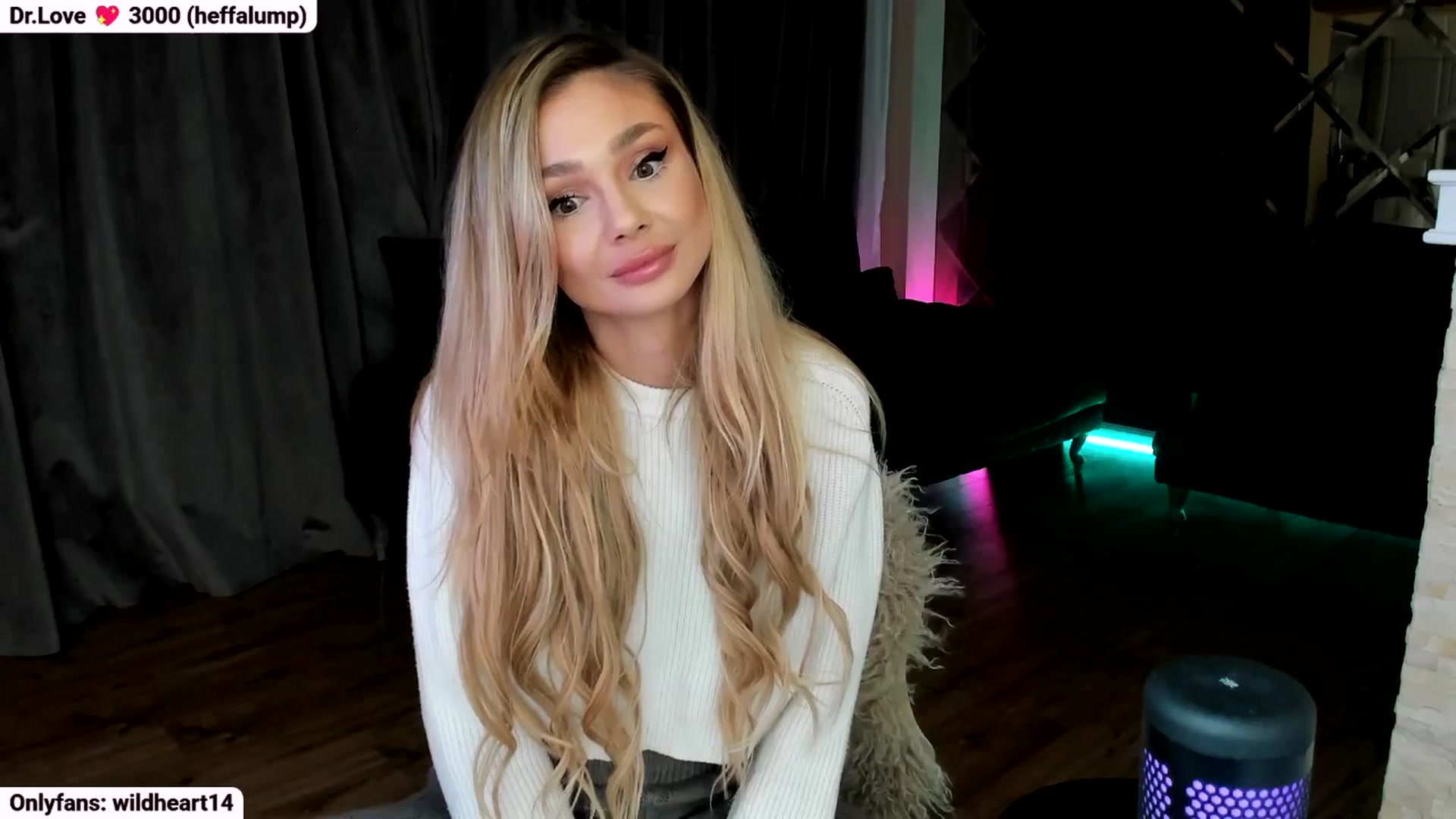 Gallery image thumbnail from Yveline's myfreecams stream on, 10/20/2025, 23:30 image 16 of 20