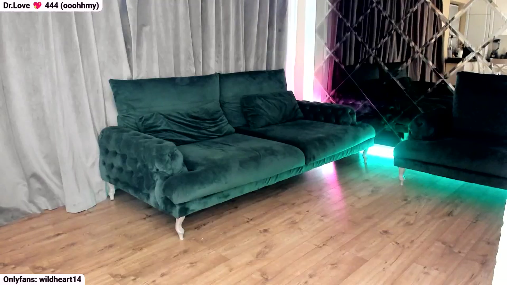 Gallery image thumbnail from Yveline's myfreecams stream on, 10/21/2025, 20:24 image 18 of 20