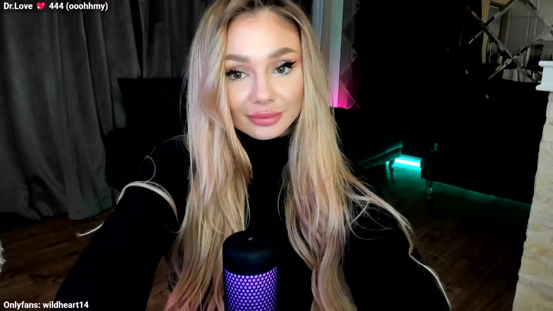 Gallery image thumbnail from Yveline's myfreecams stream on, 10/21/2025, 21:46 image 13 of 20