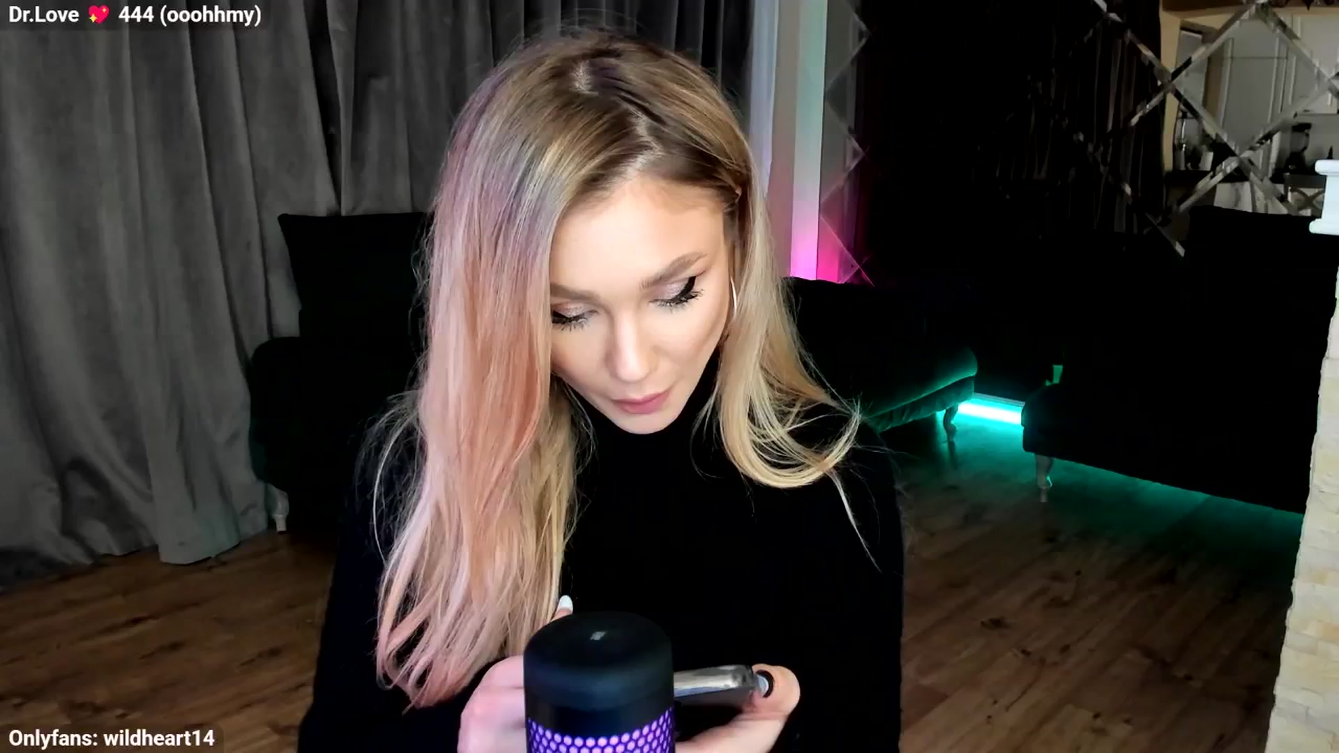Gallery image thumbnail from Yveline's myfreecams stream on, 10/21/2025, 21:46 image 20 of 20