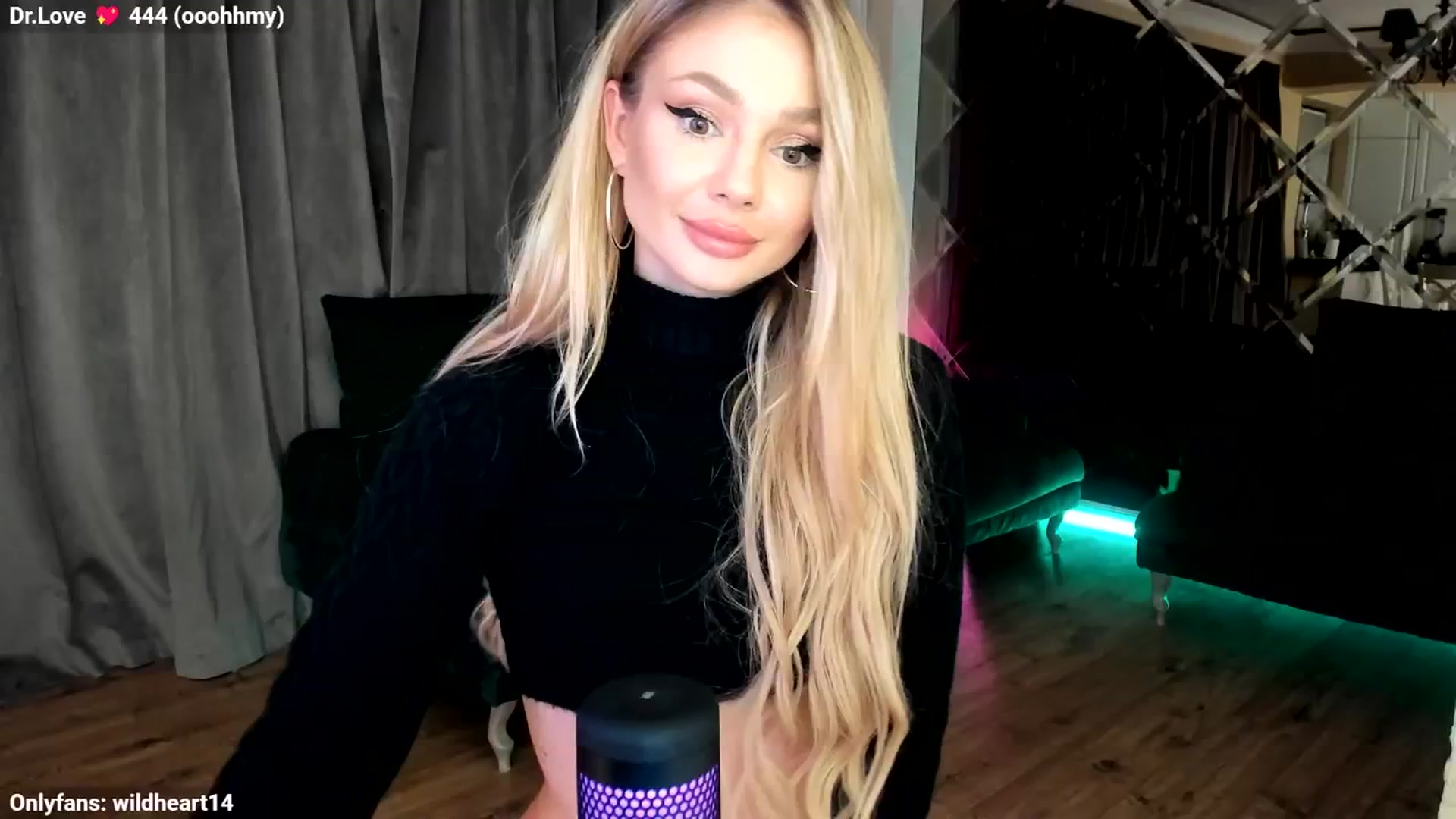 Gallery image thumbnail from Yveline's myfreecams stream on, 10/21/2025, 21:46 image 7 of 20