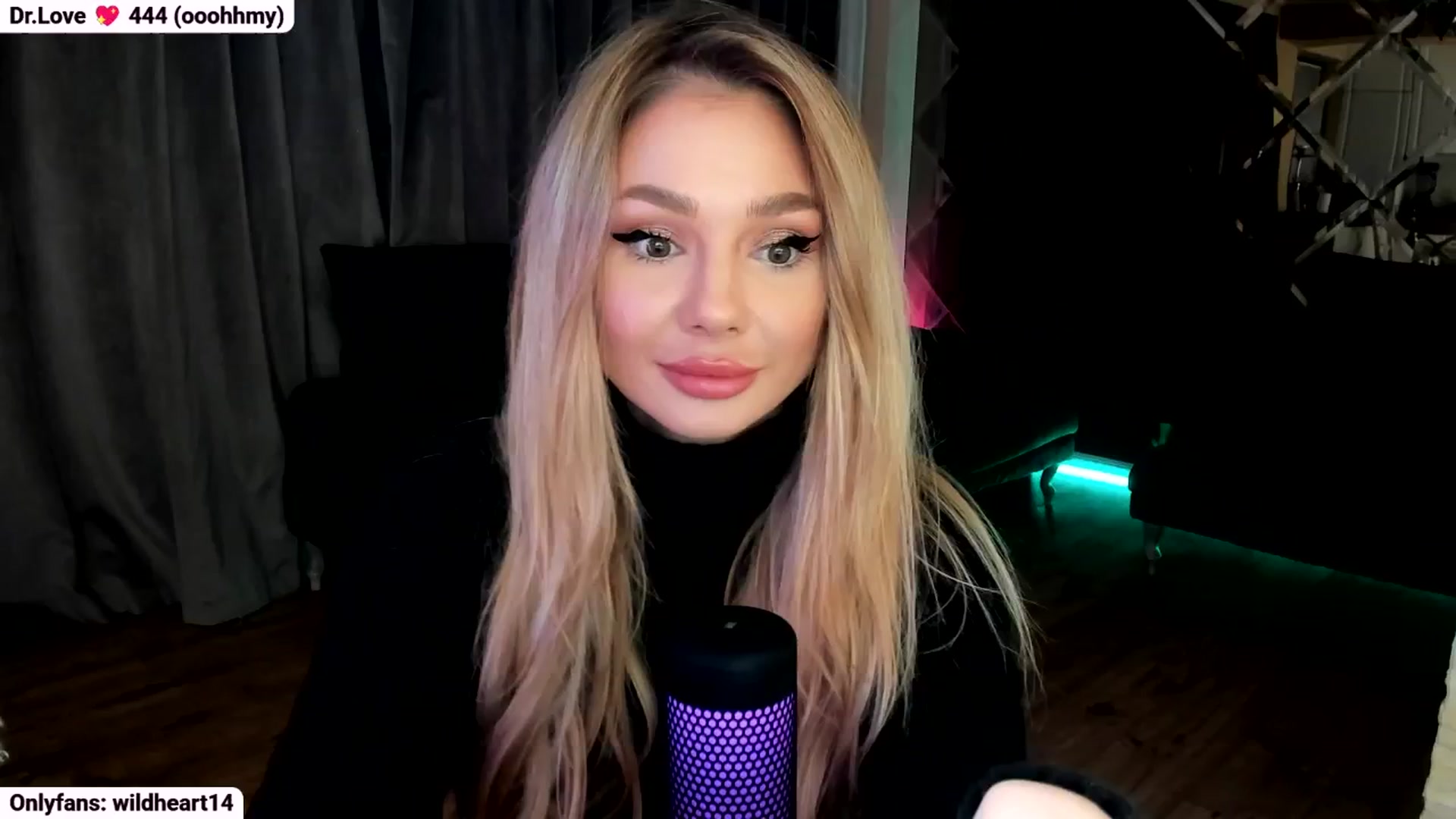 Gallery image thumbnail from Yveline's myfreecams stream on, 10/21/2025, 21:46 image 1 of 20