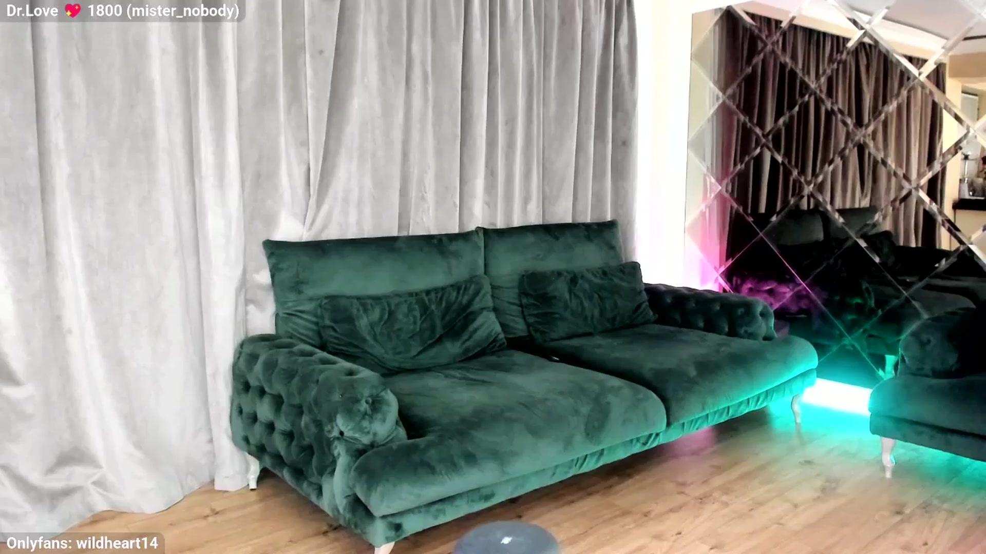 Gallery image thumbnail from Yveline's myfreecams stream on, 10/23/2025, 19:44 image 12 of 20