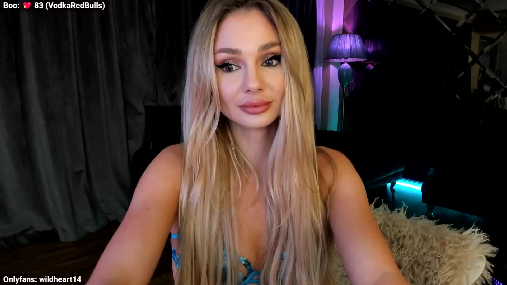 Gallery image thumbnail from Yveline's myfreecams stream on, 10/27/2025, 21:54 image 2 of 20