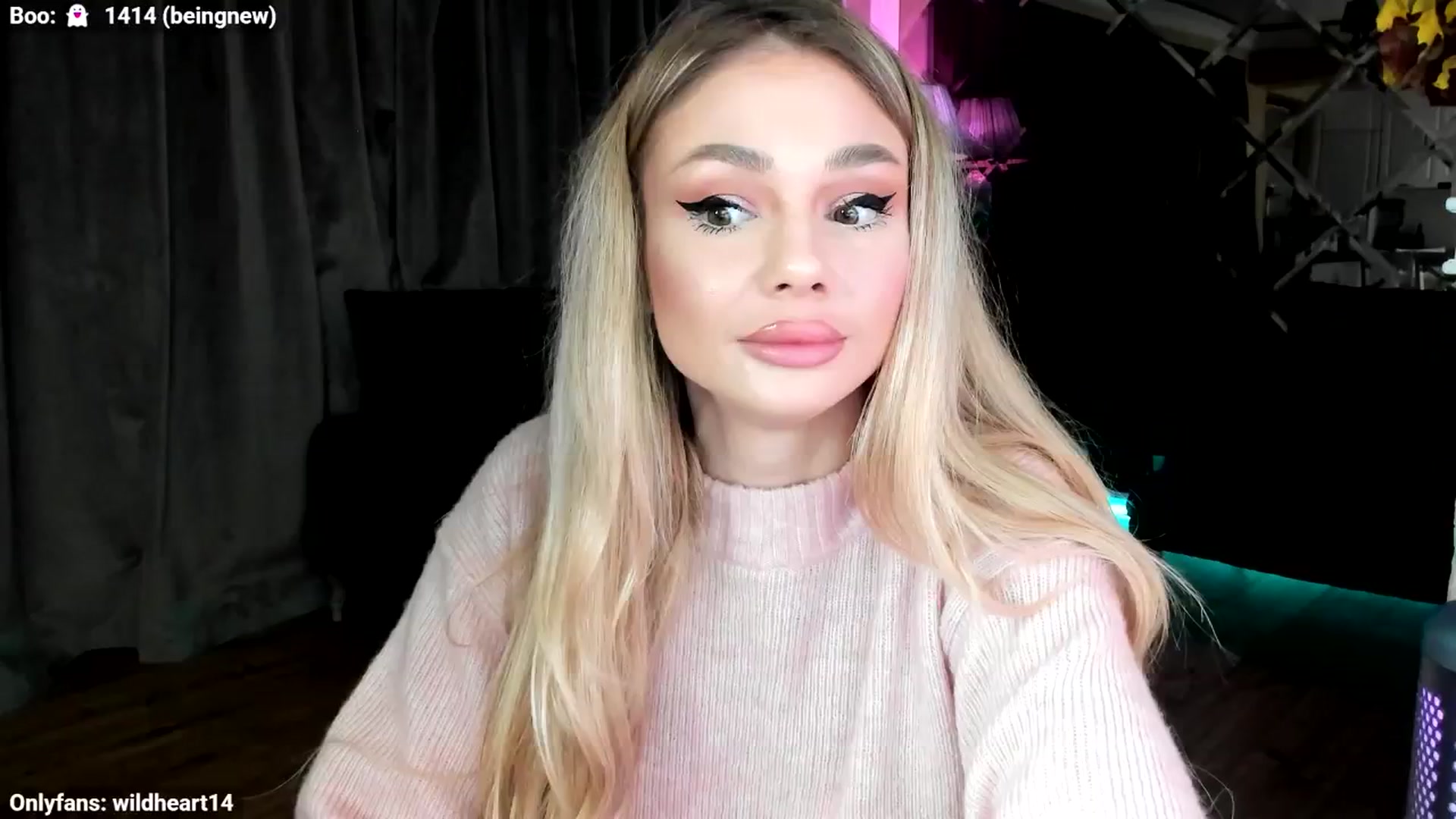 Gallery image thumbnail from Yveline's myfreecams stream on, 10/30/2025, 23:52 image 9 of 20