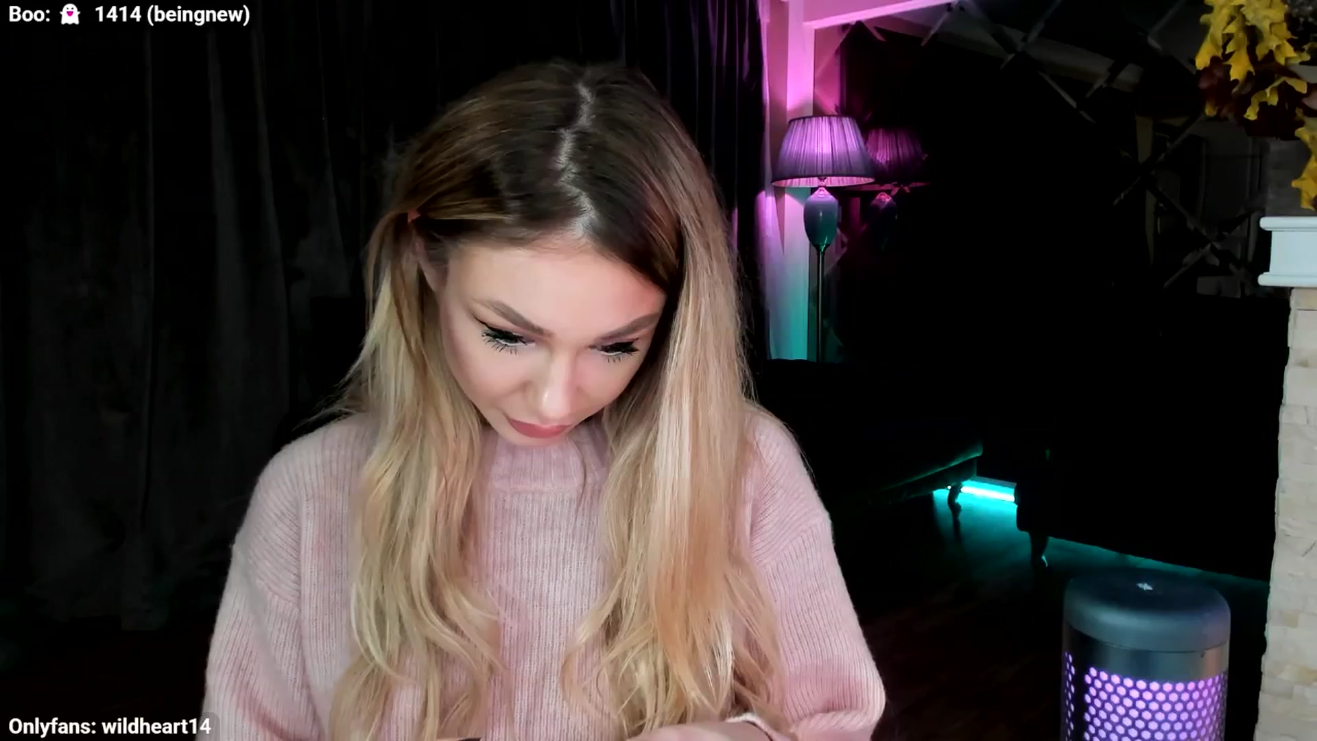 Gallery image thumbnail from Yveline's myfreecams stream on, 10/30/2025, 23:52 image 14 of 20