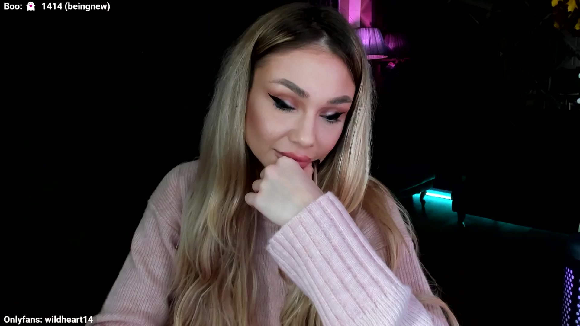 Gallery image thumbnail from Yveline's myfreecams stream on, 10/30/2025, 23:52 image 6 of 20