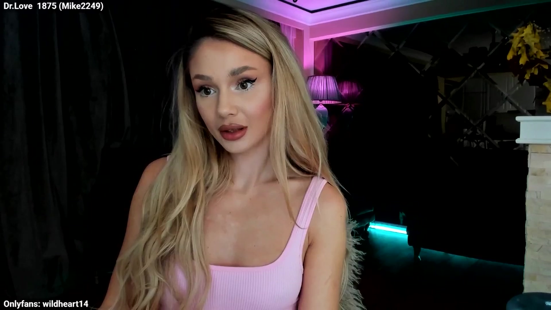Gallery image thumbnail from Yveline's myfreecams stream on, 11/03/2025, 23:47 image 5 of 20