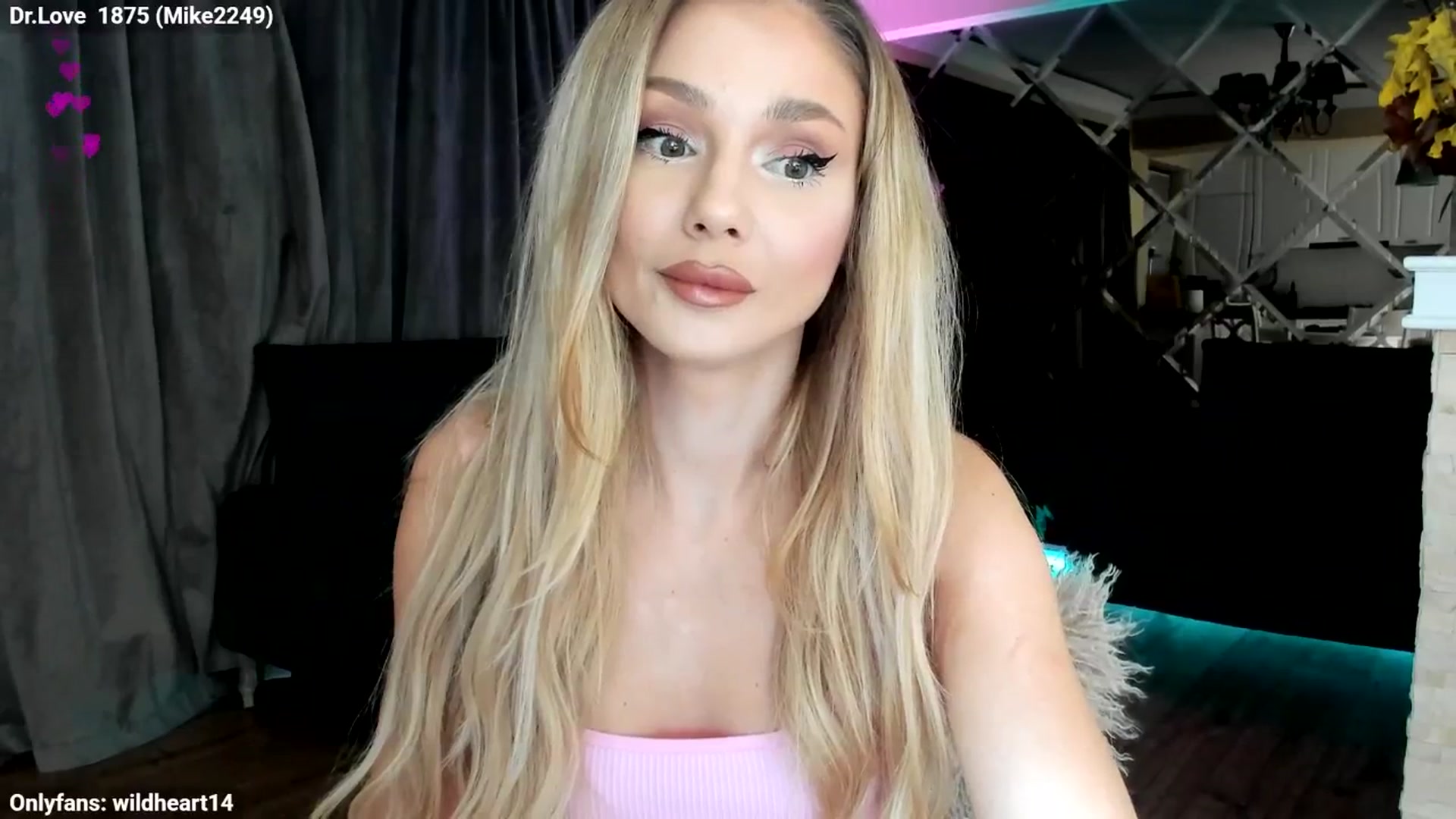 Gallery image thumbnail from Yveline's myfreecams stream on, 11/03/2025, 23:47 image 3 of 20