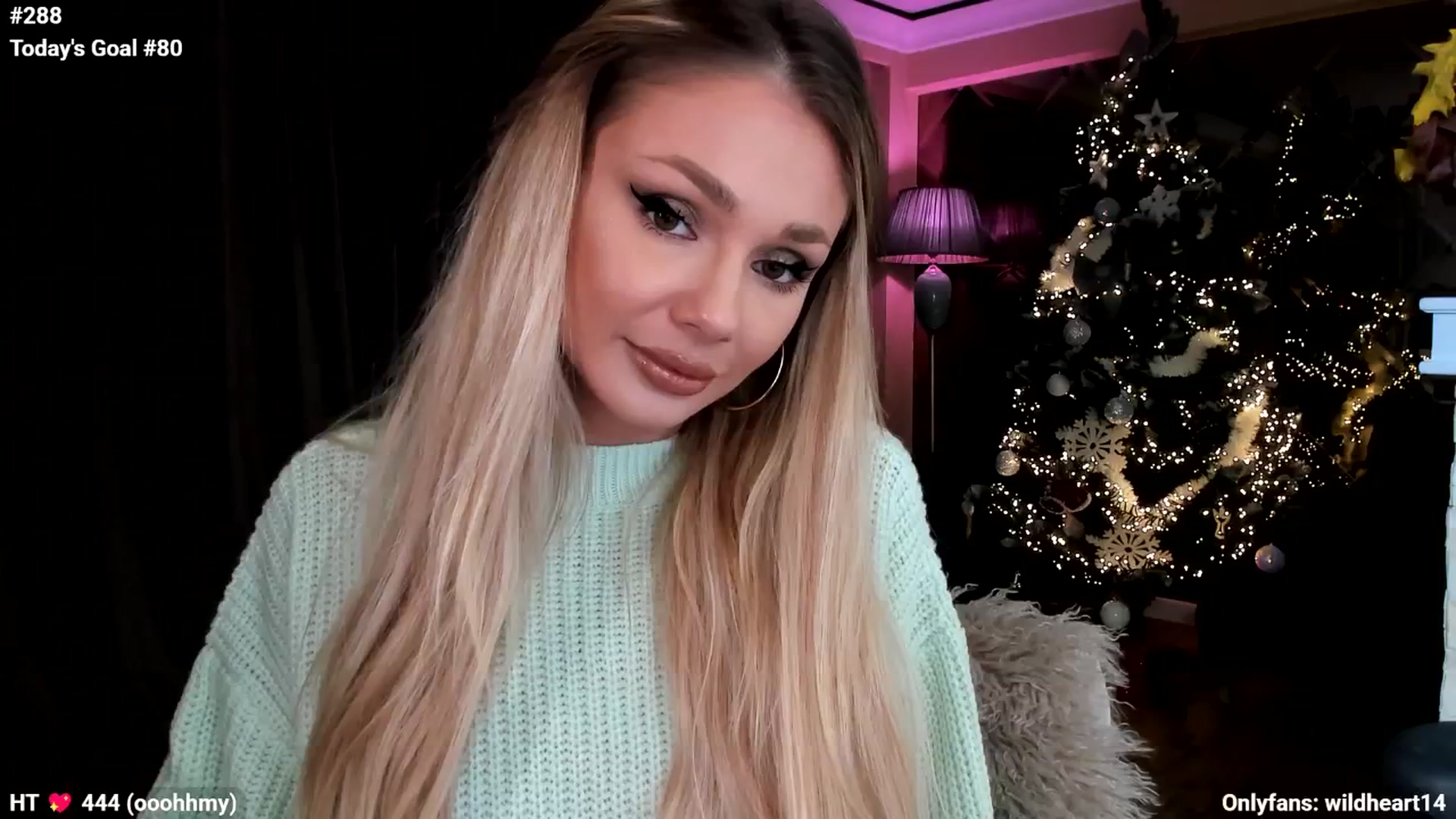 Gallery image thumbnail from Yveline's myfreecams stream on, 11/19/2025, 01:14 image 3 of 20