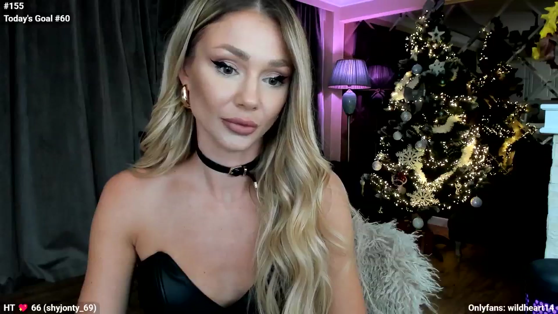 Gallery image thumbnail from Yveline's myfreecams stream on, 11/19/2025, 21:51 image 2 of 20