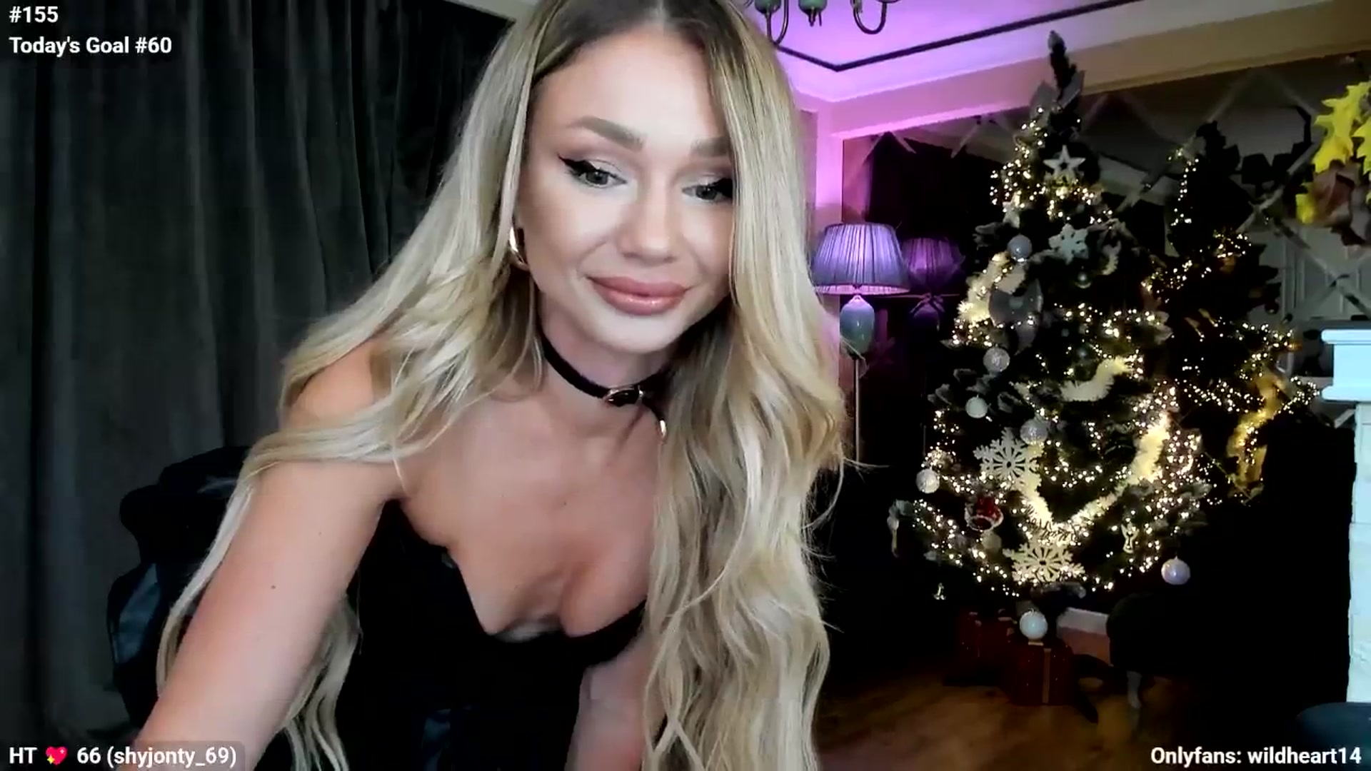 Gallery image thumbnail from Yveline's myfreecams stream on, 11/19/2025, 21:51 image 5 of 20