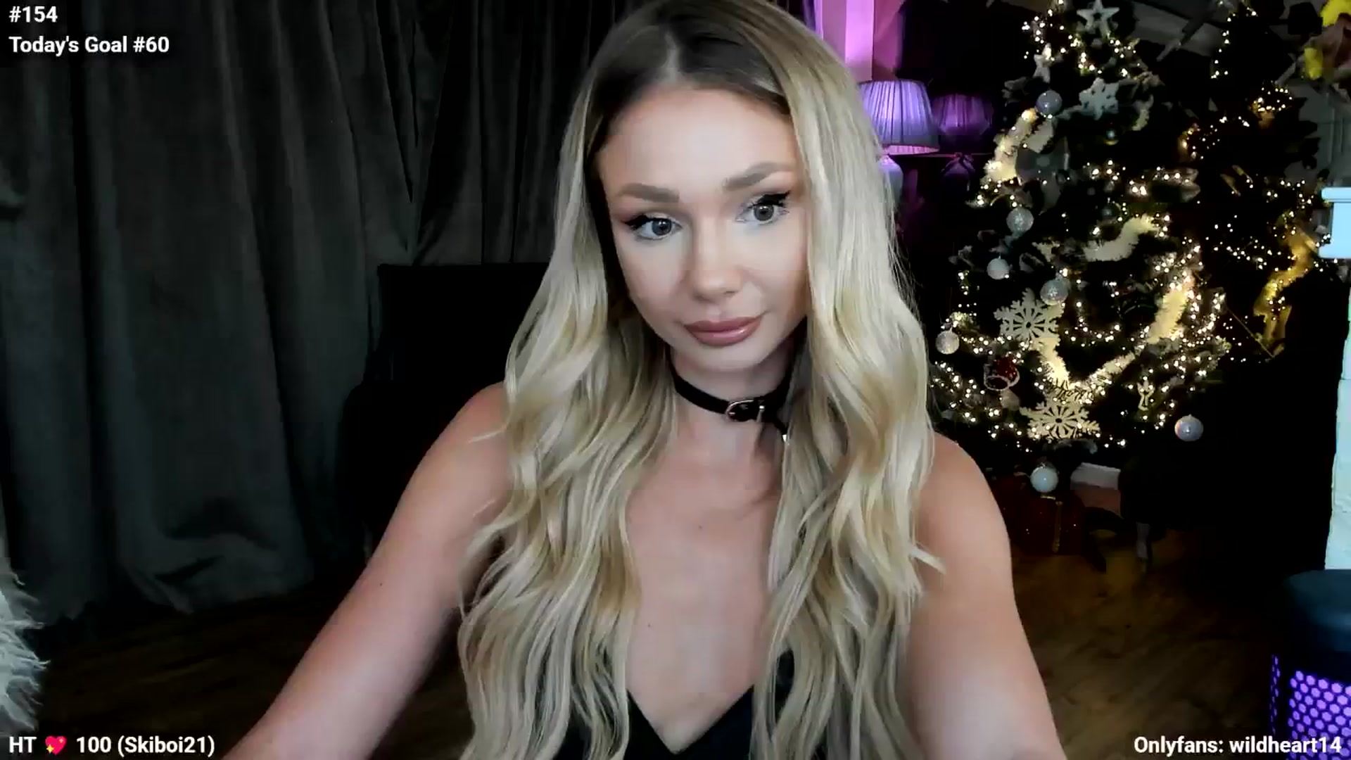Gallery image thumbnail from Yveline's myfreecams stream on, 11/19/2025, 21:51 image 12 of 20