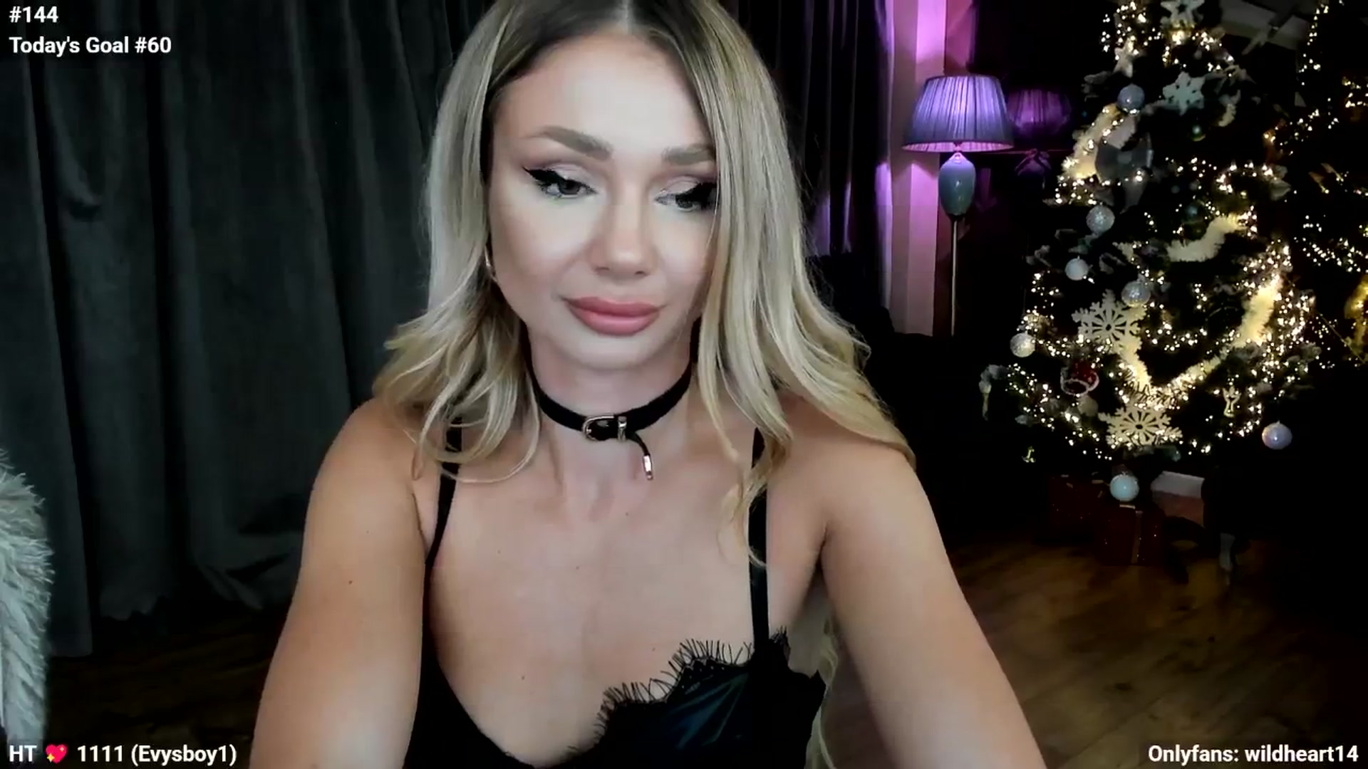 Gallery image thumbnail from Yveline's myfreecams stream on, 11/20/2025, 01:58 image 9 of 20