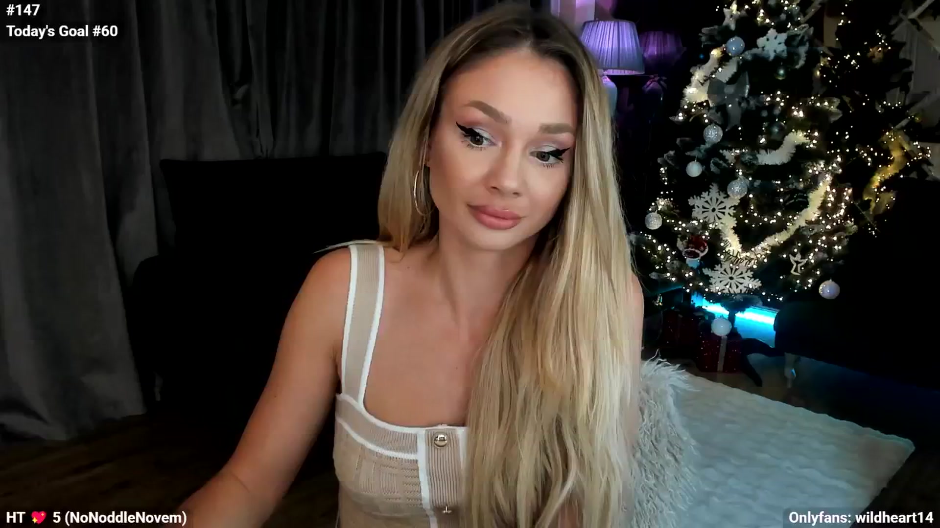 Gallery image thumbnail from Yveline's myfreecams stream on, 11/22/2025, 24:14 image 1 of 20