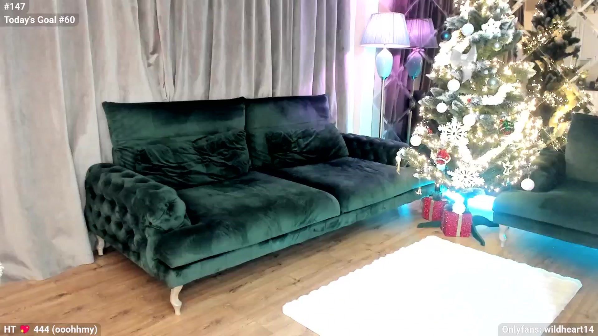 Gallery image thumbnail from Yveline's myfreecams stream on, 11/22/2025, 24:14 image 3 of 20