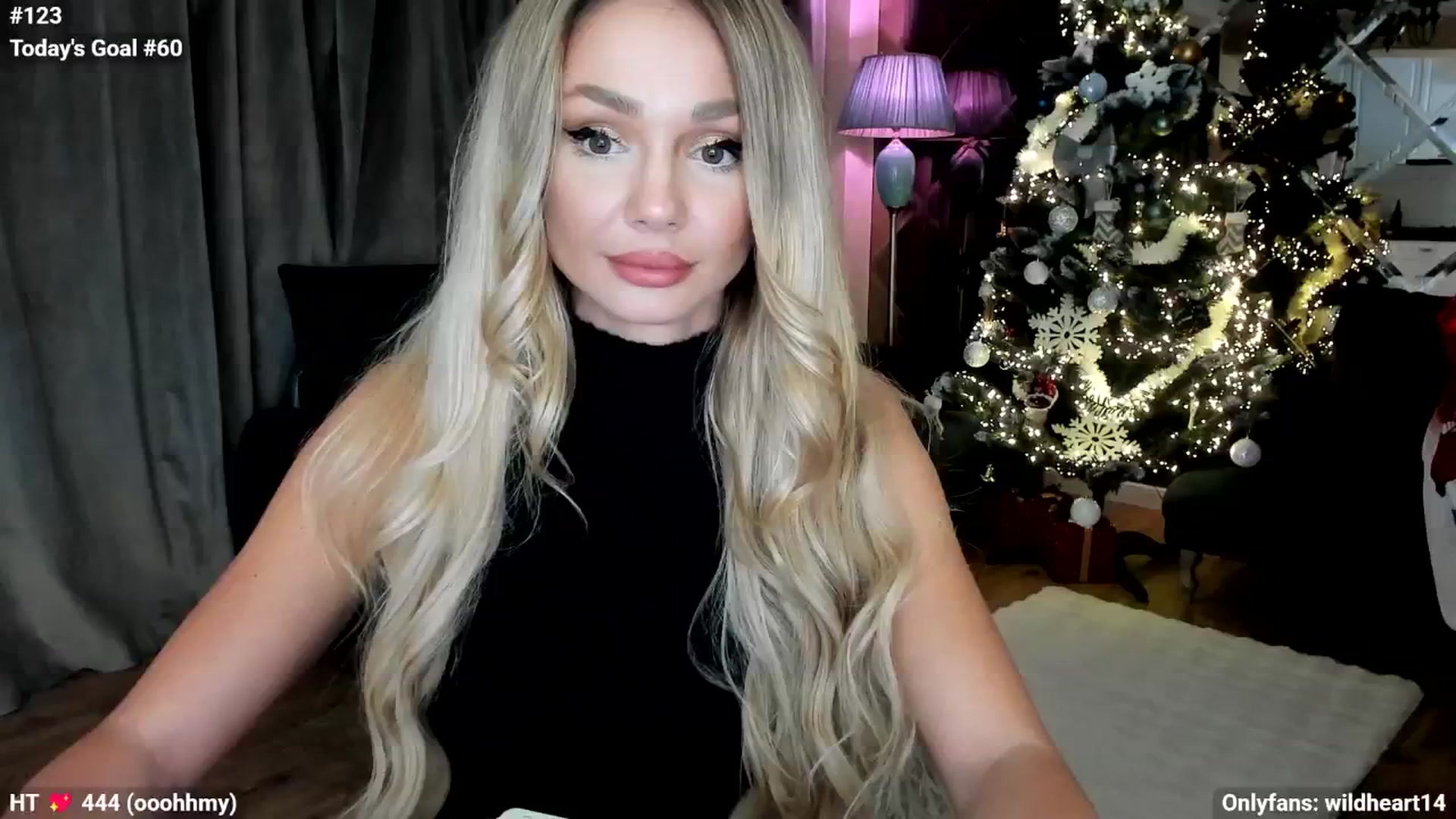 Gallery image thumbnail from Yveline's myfreecams stream on, 11/23/2025, 24:33 image 6 of 20