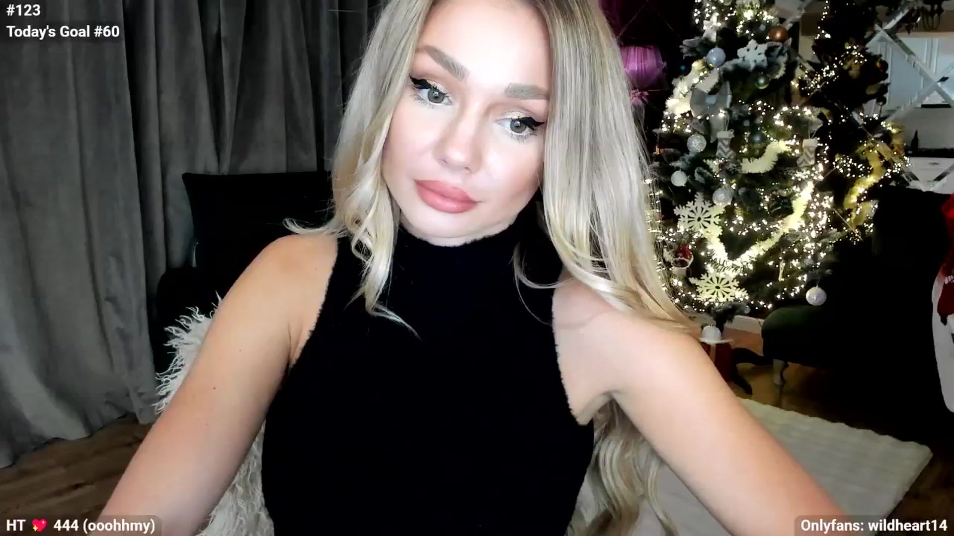 Gallery image thumbnail from Yveline's myfreecams stream on, 11/23/2025, 24:33 image 5 of 20