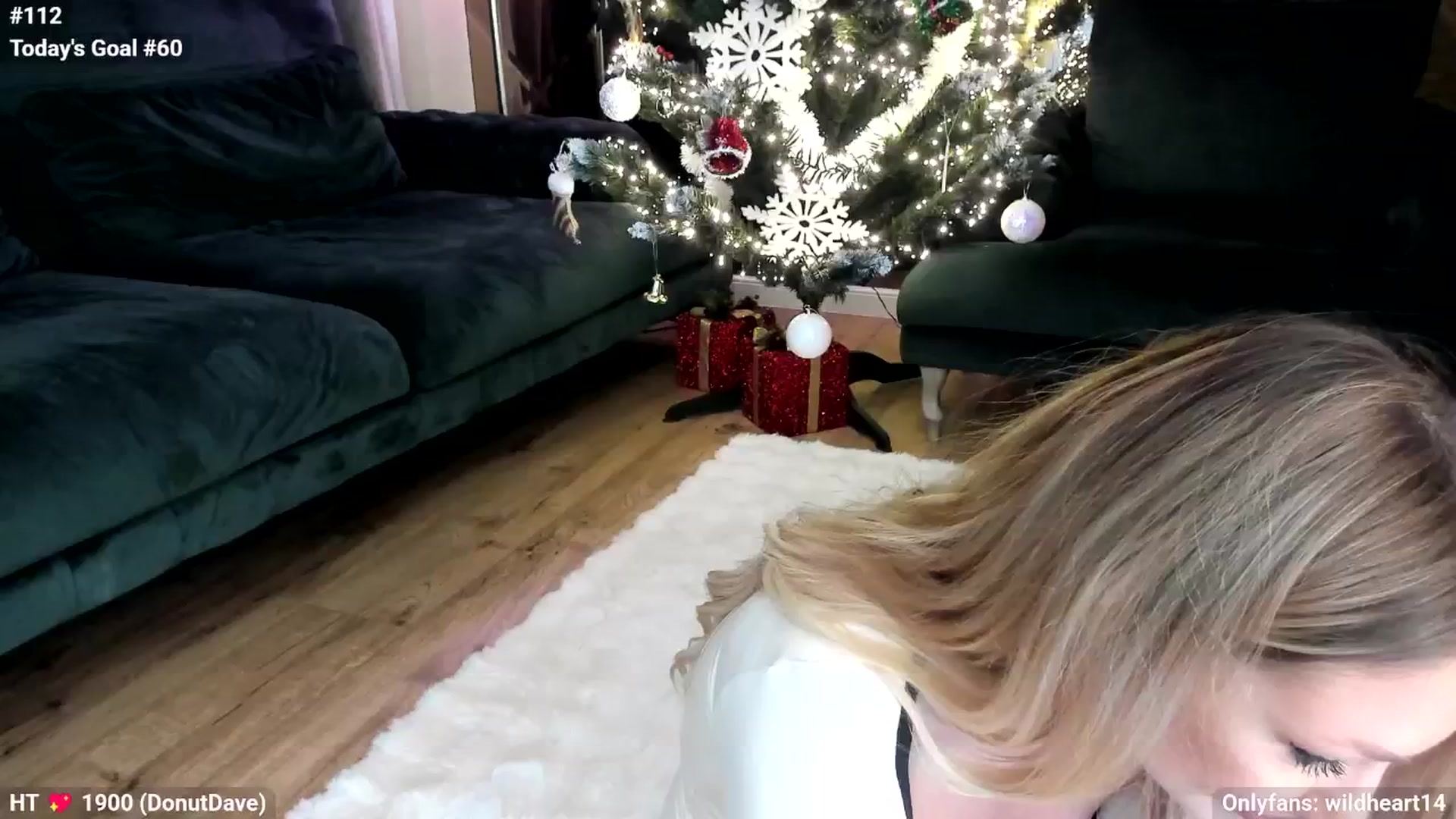 Gallery image thumbnail from Yveline's myfreecams stream on, 11/23/2025, 22:33 image 9 of 20