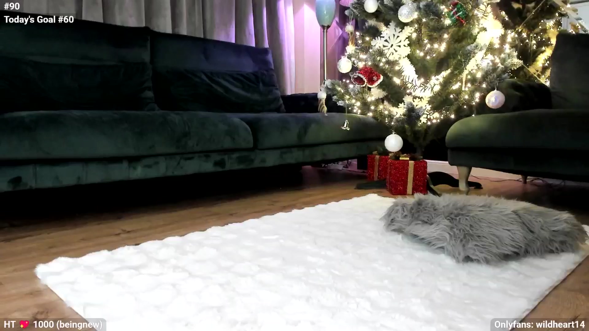Gallery image thumbnail from Yveline's myfreecams stream on, 11/25/2025, 24:19 image 18 of 20