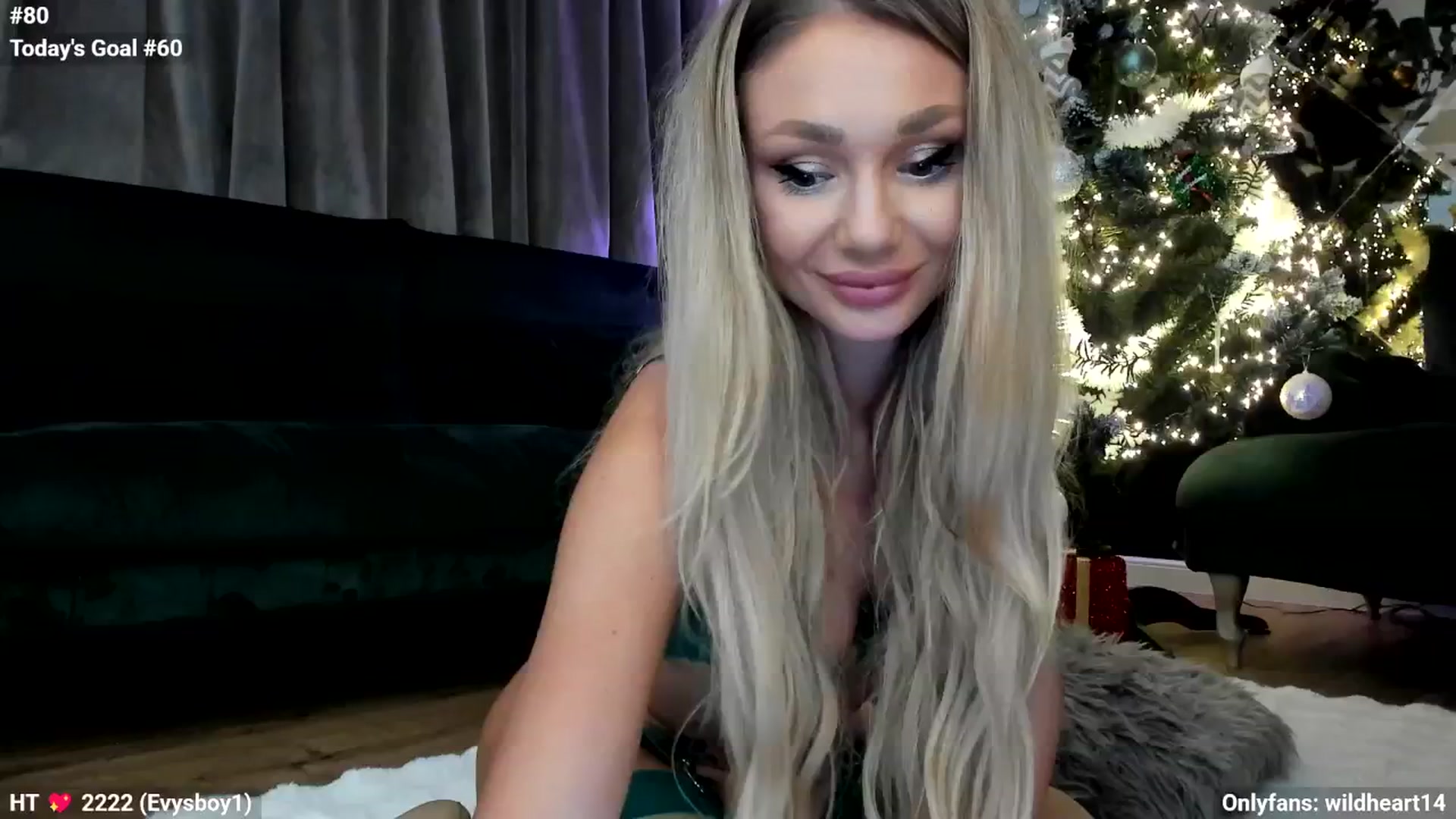 Gallery image thumbnail from Yveline's myfreecams stream on, 11/26/2025, 01:03 image 16 of 20