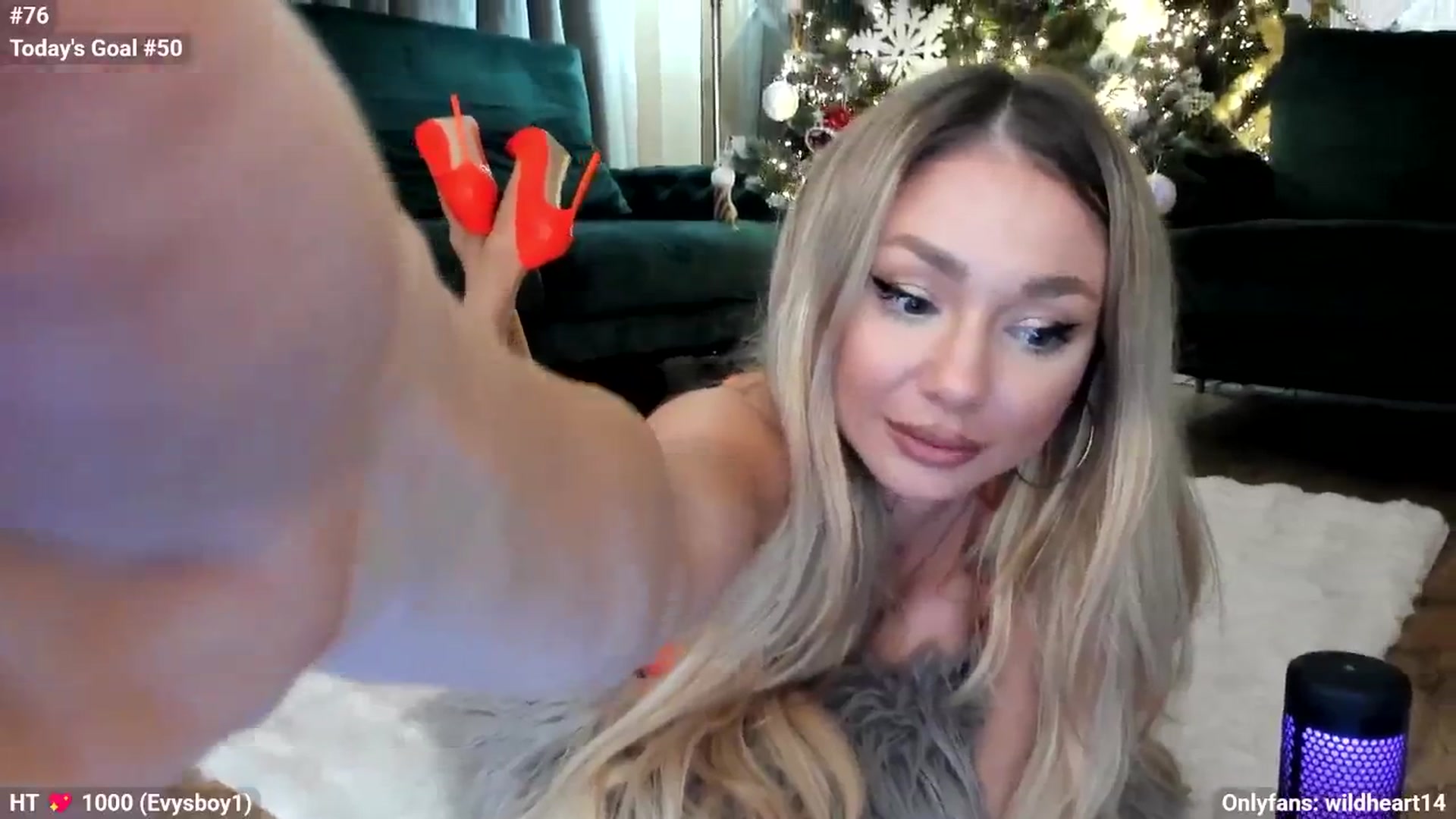 Gallery image thumbnail from Yveline's myfreecams stream on, 11/27/2025, 02:17 image 9 of 20