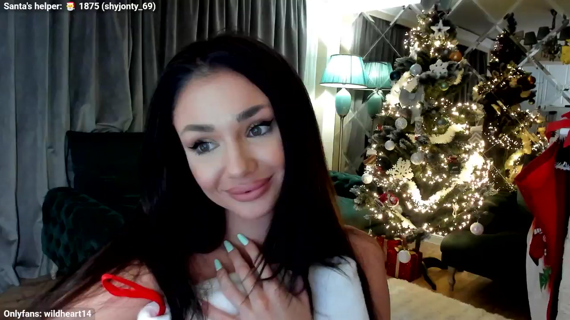 Gallery image thumbnail from Yveline's myfreecams stream on, 12/05/2025, 23:16 image 15 of 20