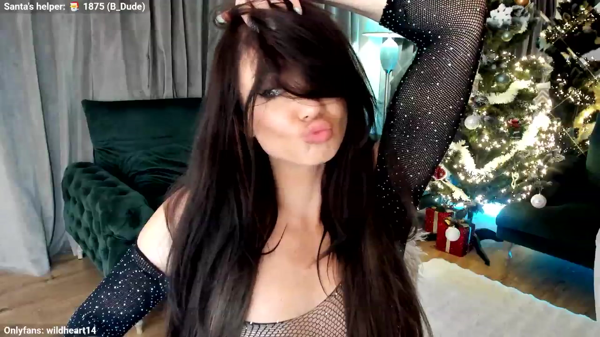 Gallery image thumbnail from Yveline's myfreecams stream on, 12/07/2025, 21:17 image 9 of 20