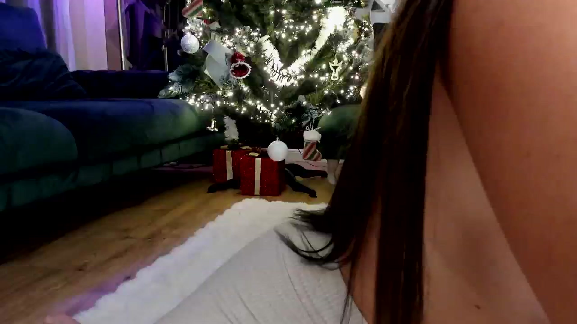 Gallery image thumbnail from Yveline's myfreecams stream on, 12/16/2025, 17:30 image 20 of 20