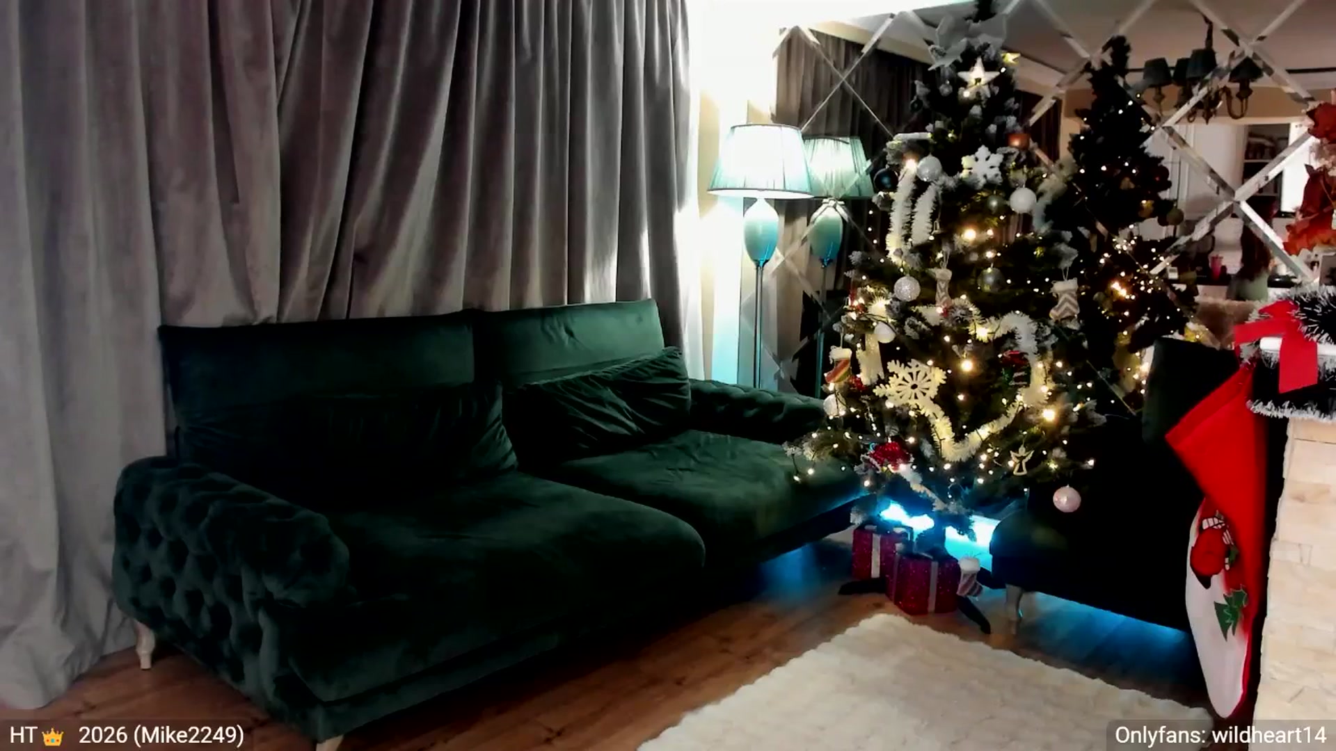 Gallery image thumbnail from Yveline's myfreecams stream on, 01/04/2026, 20:34 image 8 of 20