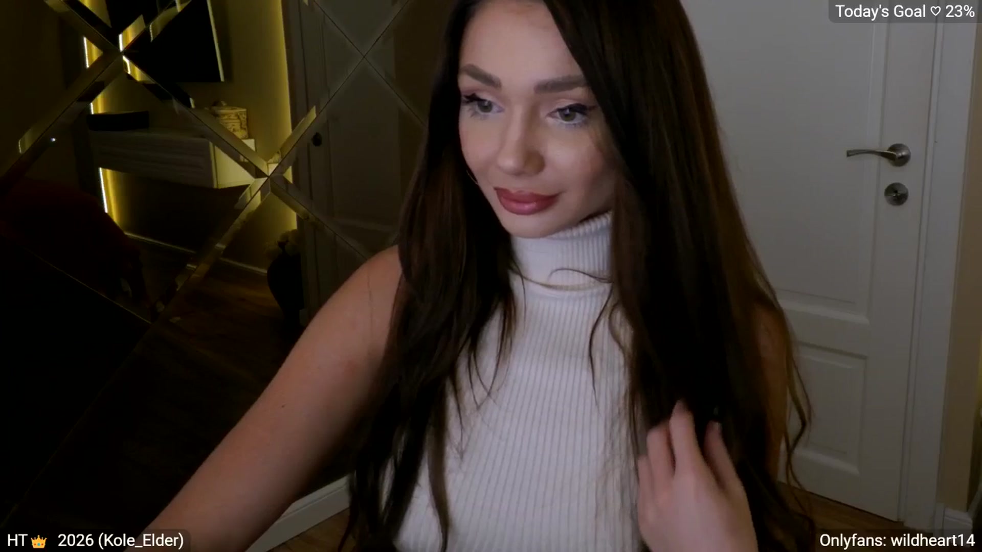 Gallery image thumbnail from Yveline's myfreecams stream on, 01/12/2026, 24:07 image 14 of 20