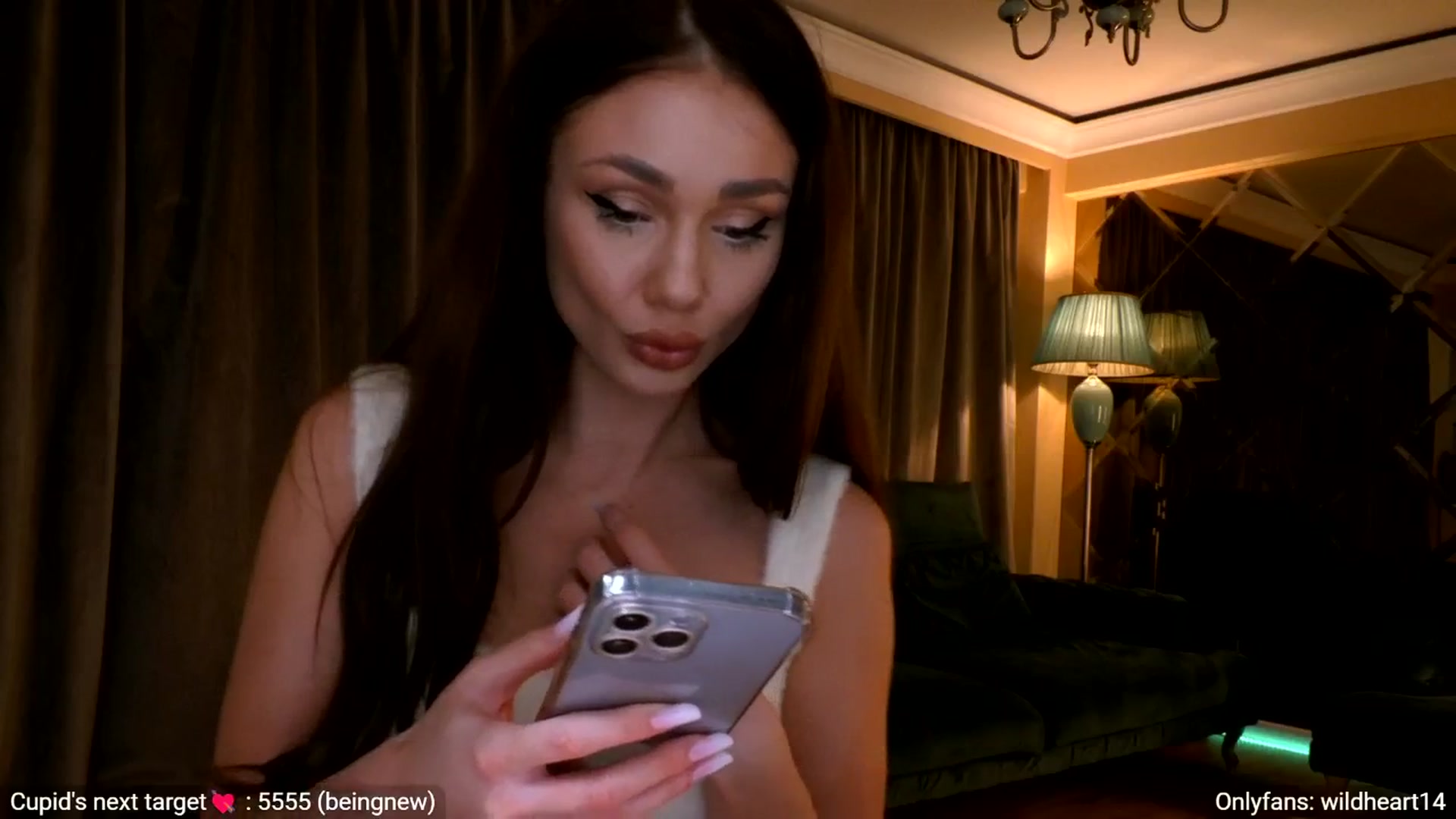 Gallery image thumbnail from Yveline's myfreecams stream on, 02/06/2026, 22:53 image 16 of 20
