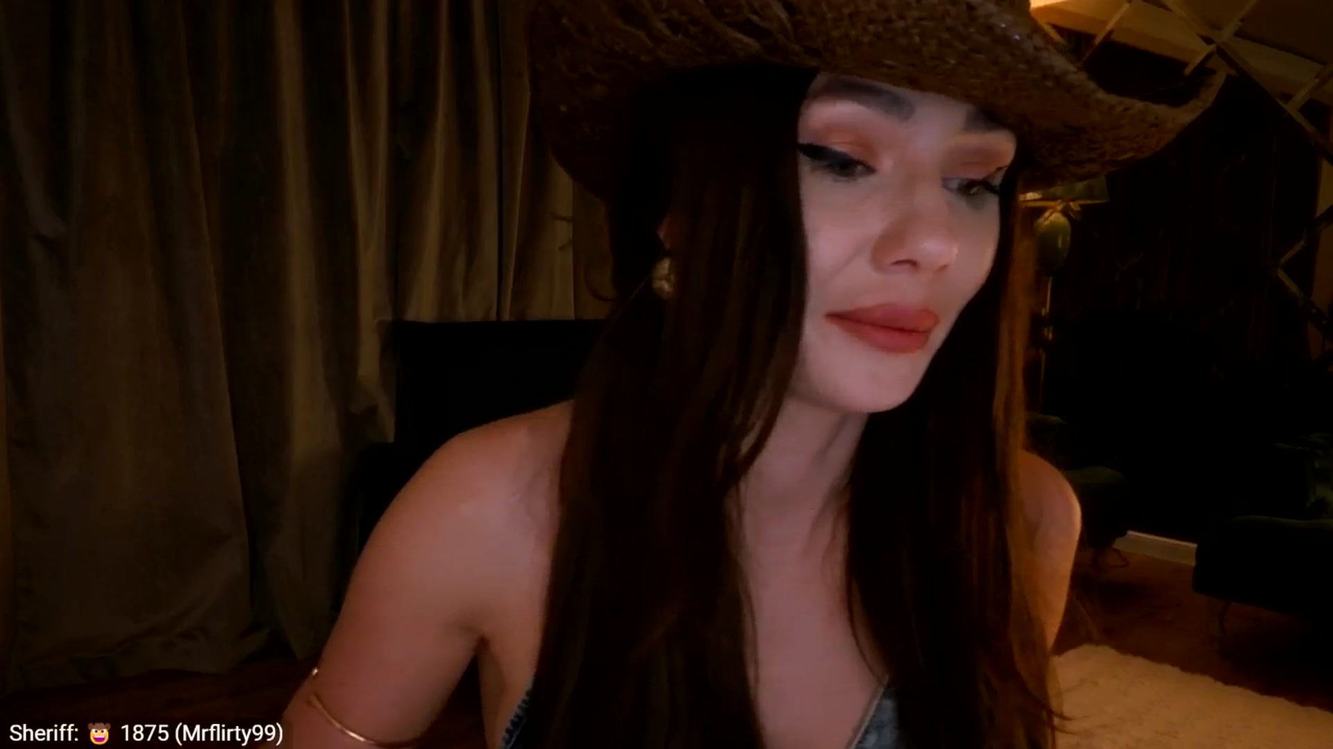 Gallery image thumbnail from Yveline's myfreecams stream on, 03/06/2026, 22:14 image 17 of 20