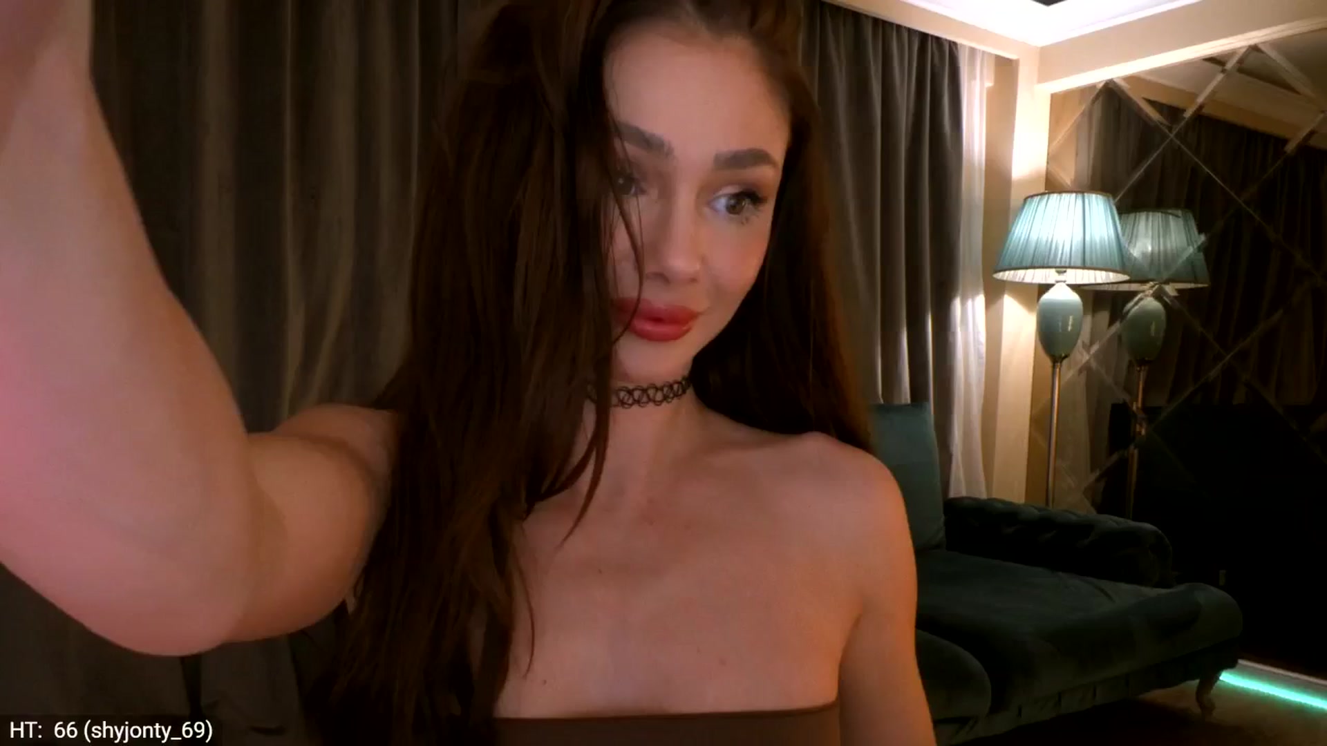 Gallery image thumbnail from Yveline's myfreecams stream on, 03/11/2026, 21:45 image 8 of 20