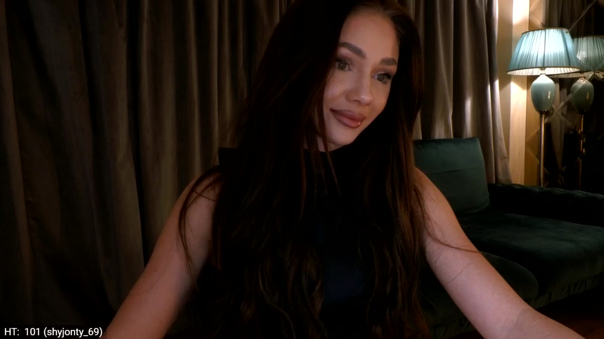 Gallery image thumbnail from Yveline's myfreecams stream on, 03/22/2026, 24:28 image 4 of 20